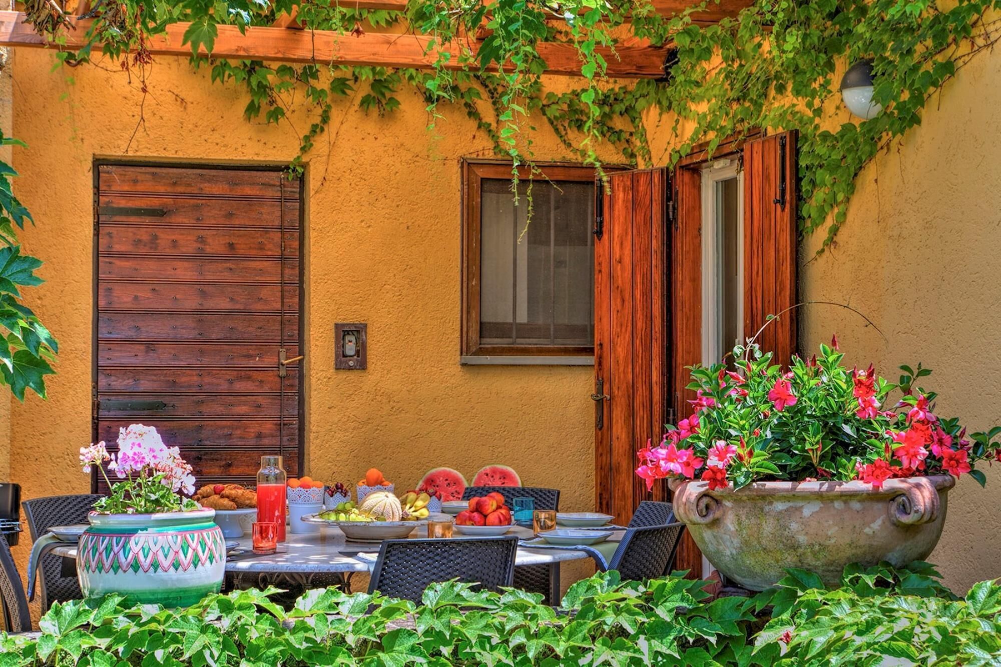 Casa Degli Oleandri 8 by Emma Villas