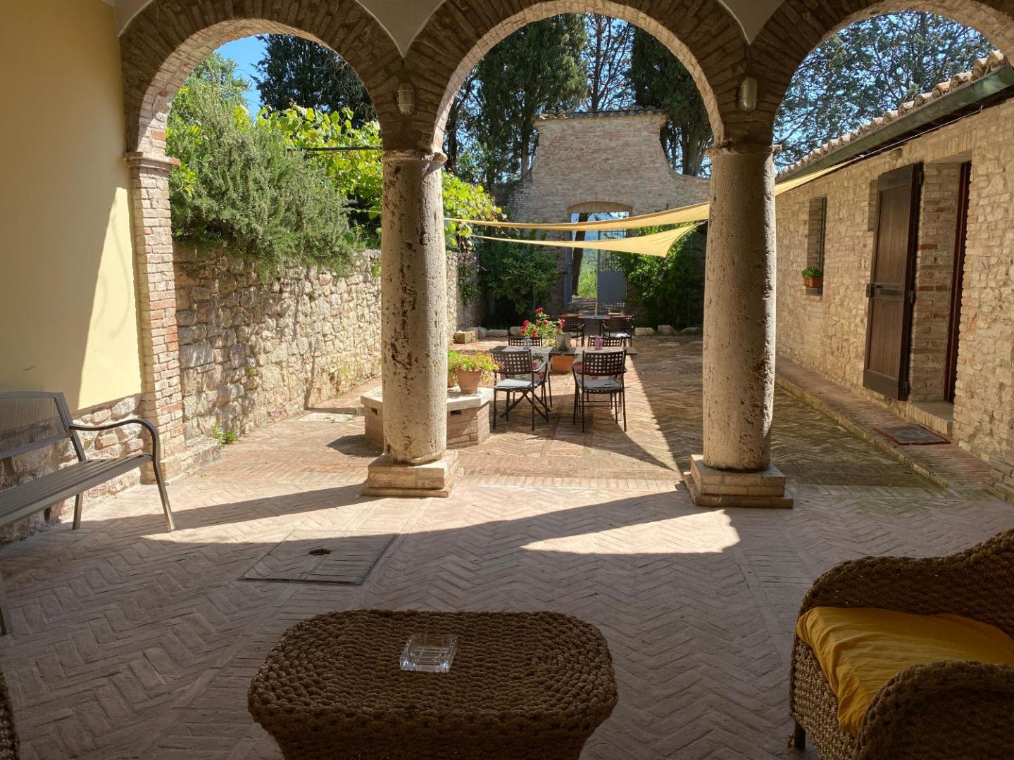 Rocca di Mantignana