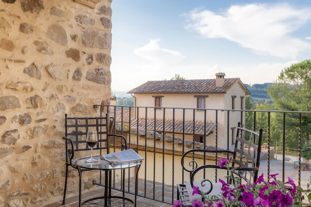 Pulciano Apartments
