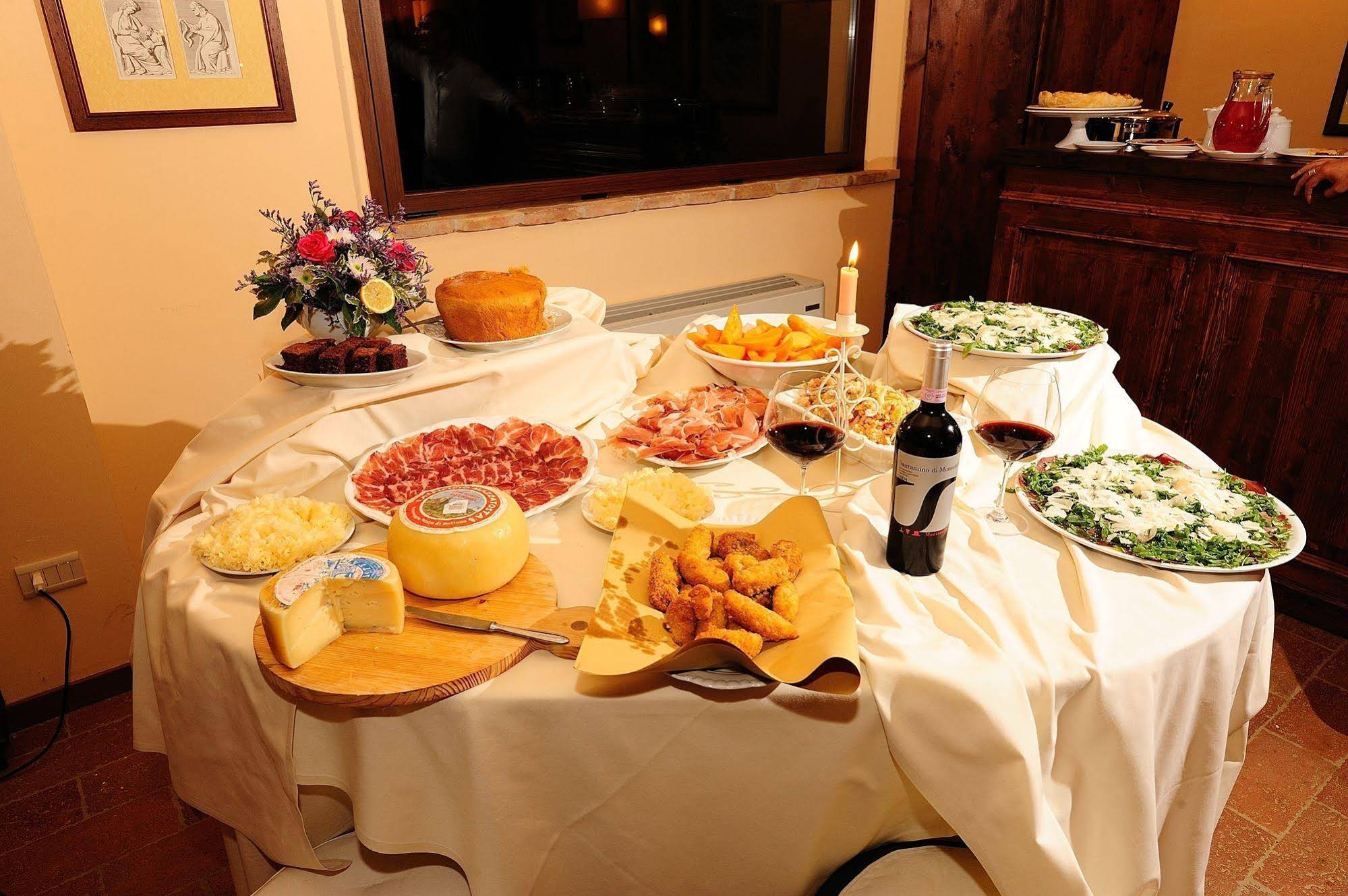 Borgo Mandoleto Hotel
