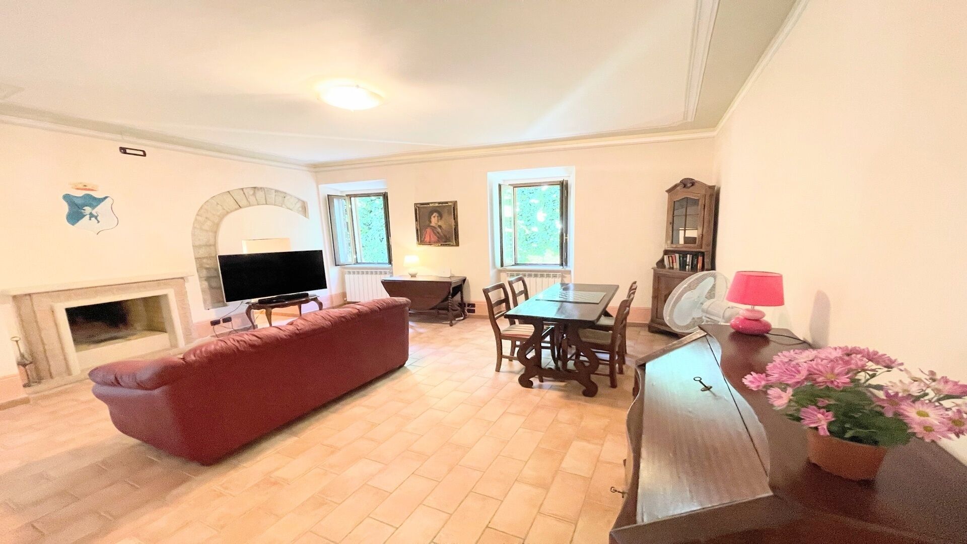 Spoleto Storico Spacious City House - Car Unnecessary - Wifi - Sleeps 10
