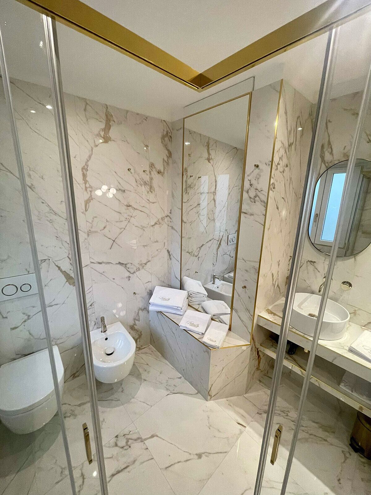 Bellagio Luxury Suites