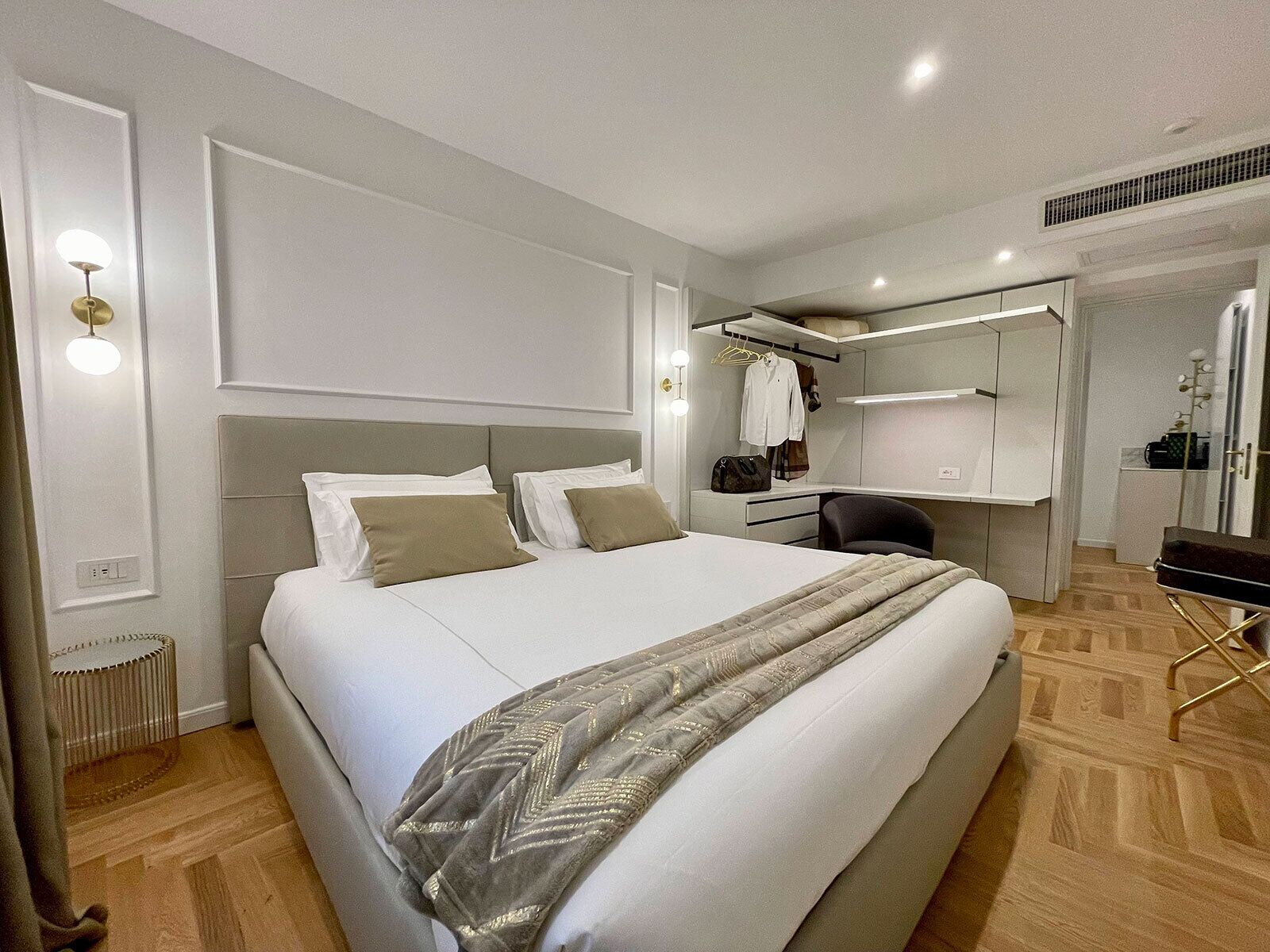 Bellagio Luxury Suites