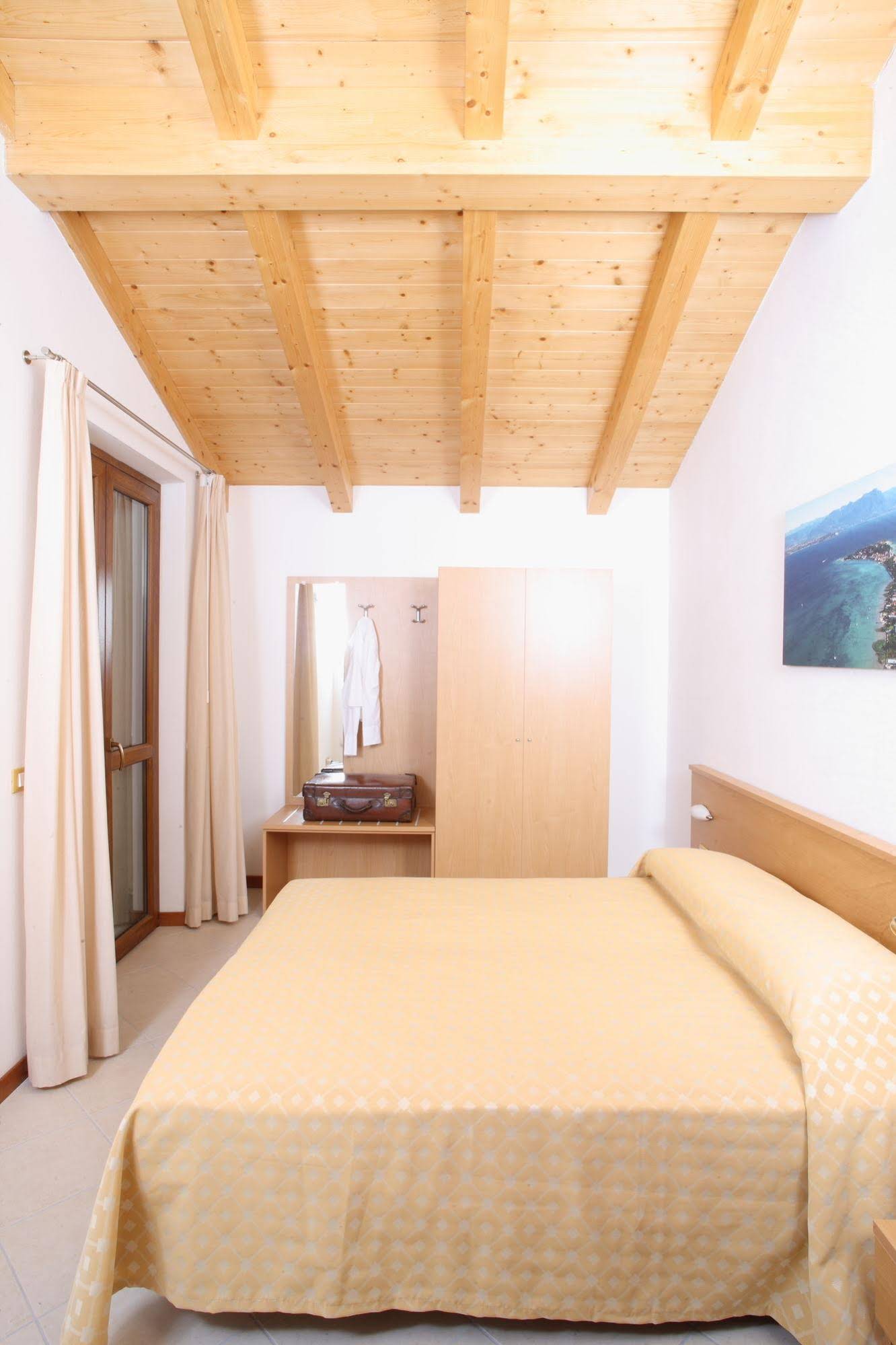 June Stay Lake Garda