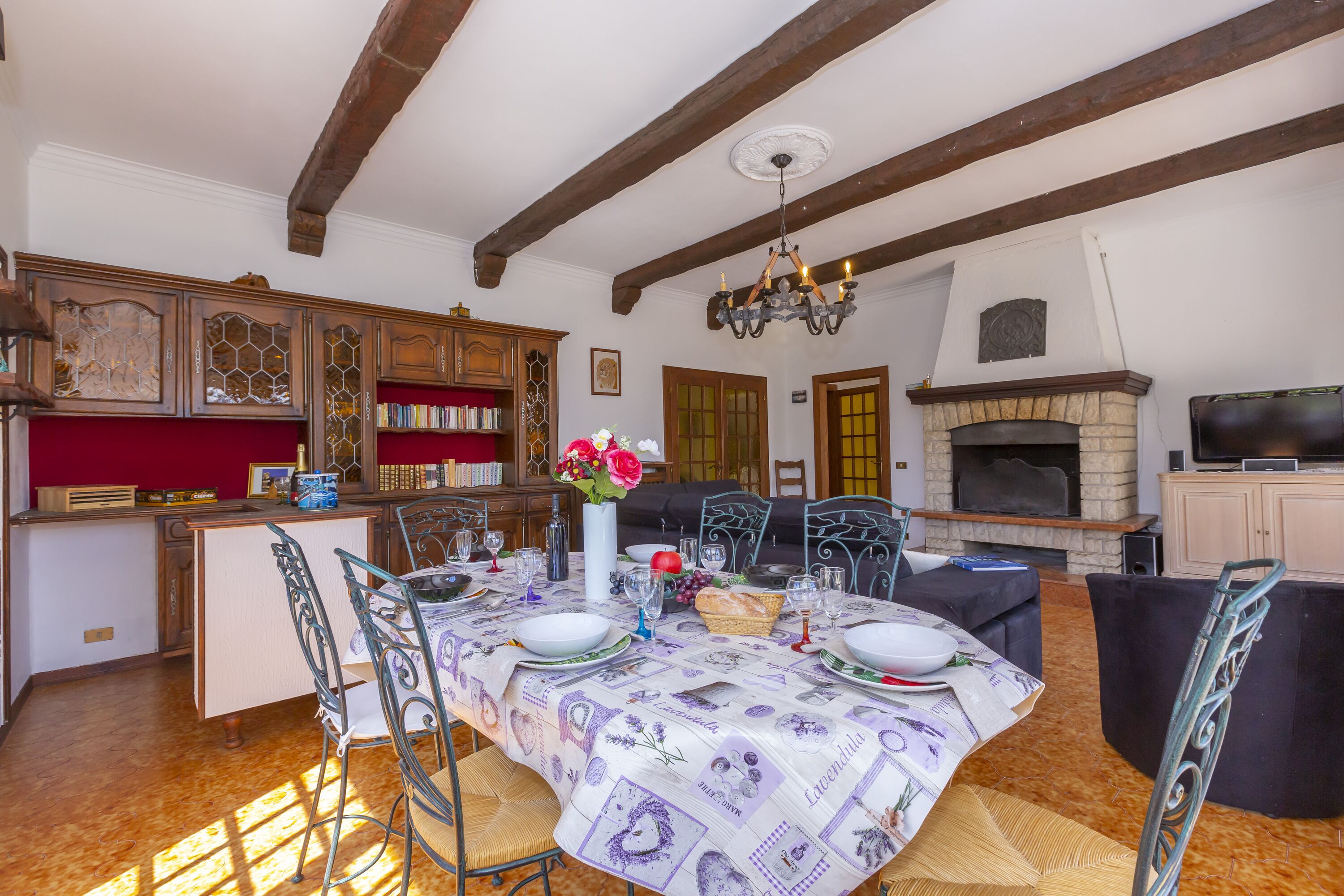Villa Martine Au Bord Du Lac by Happy Rentals