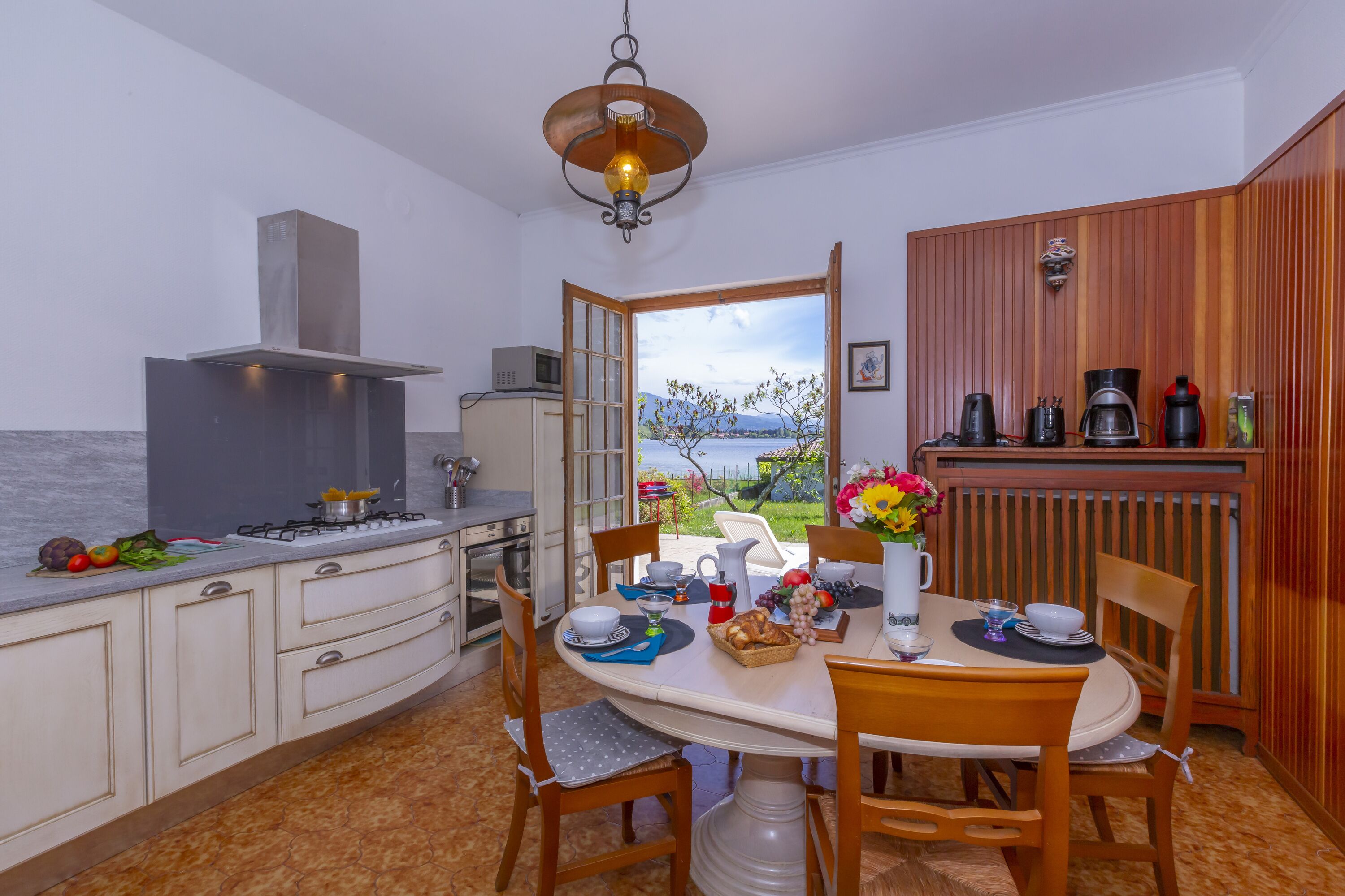 Villa Martine Au Bord Du Lac by Happy Rentals