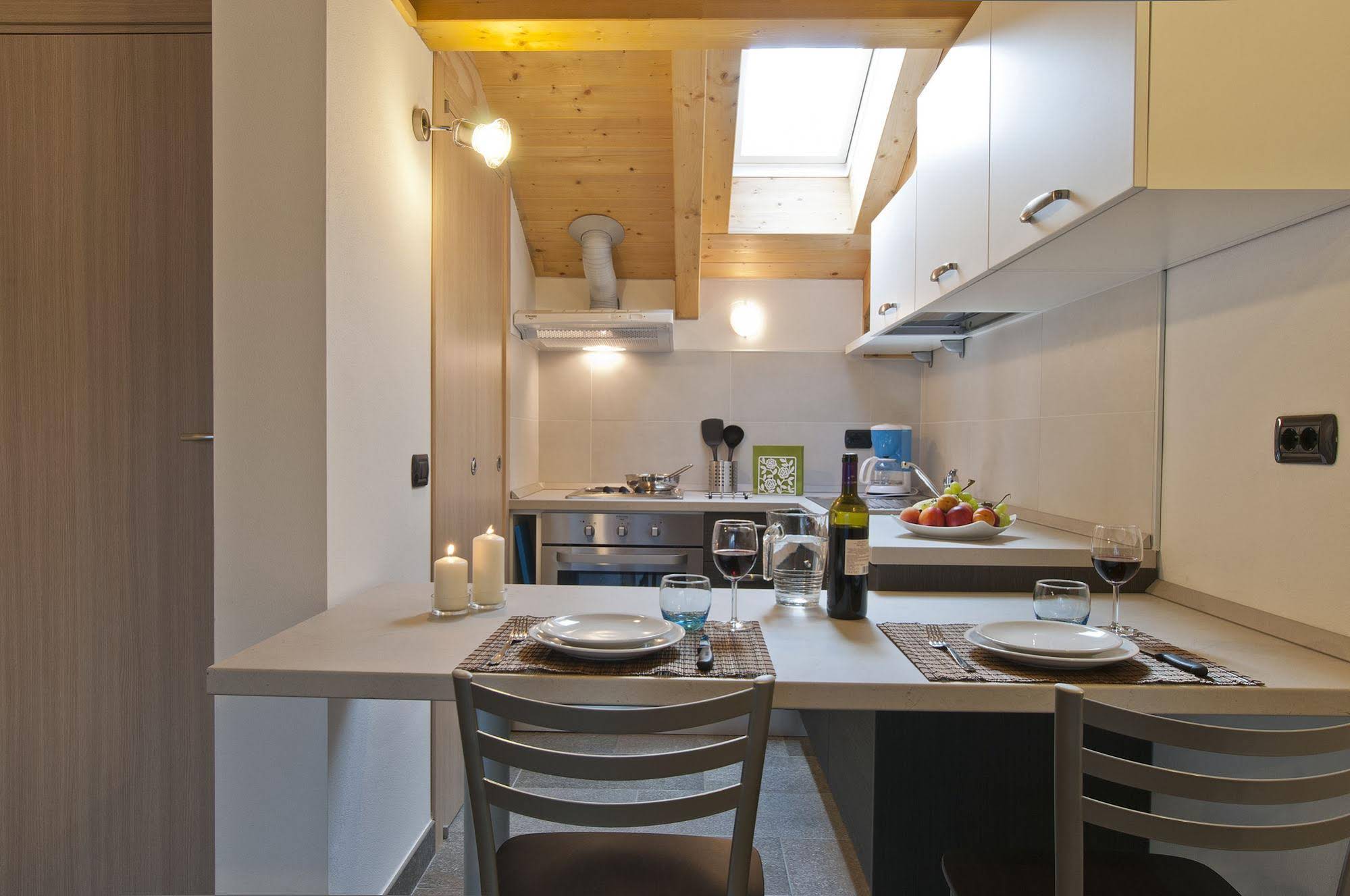 Helianthus Residence