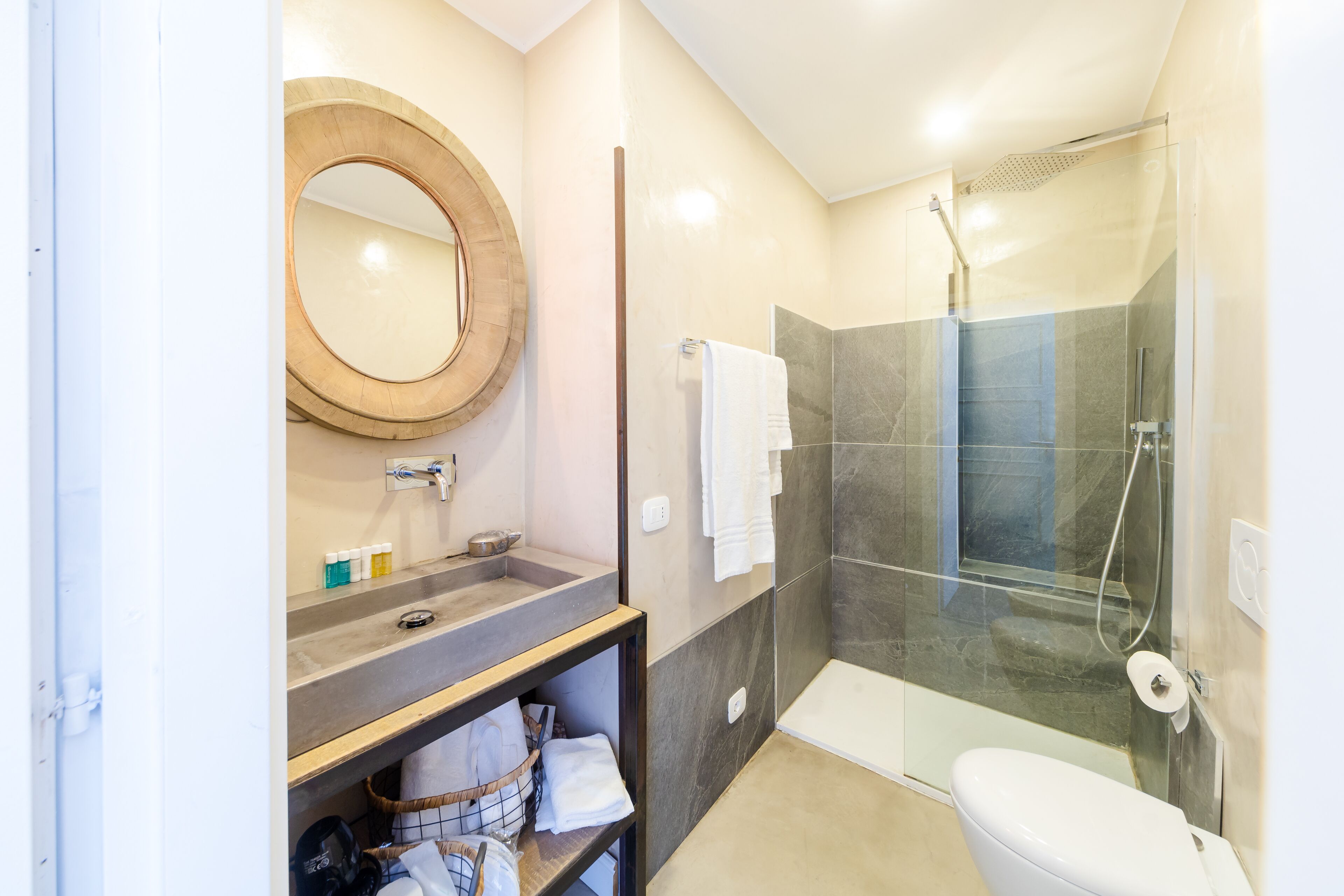 Bello!Lake Como Suites