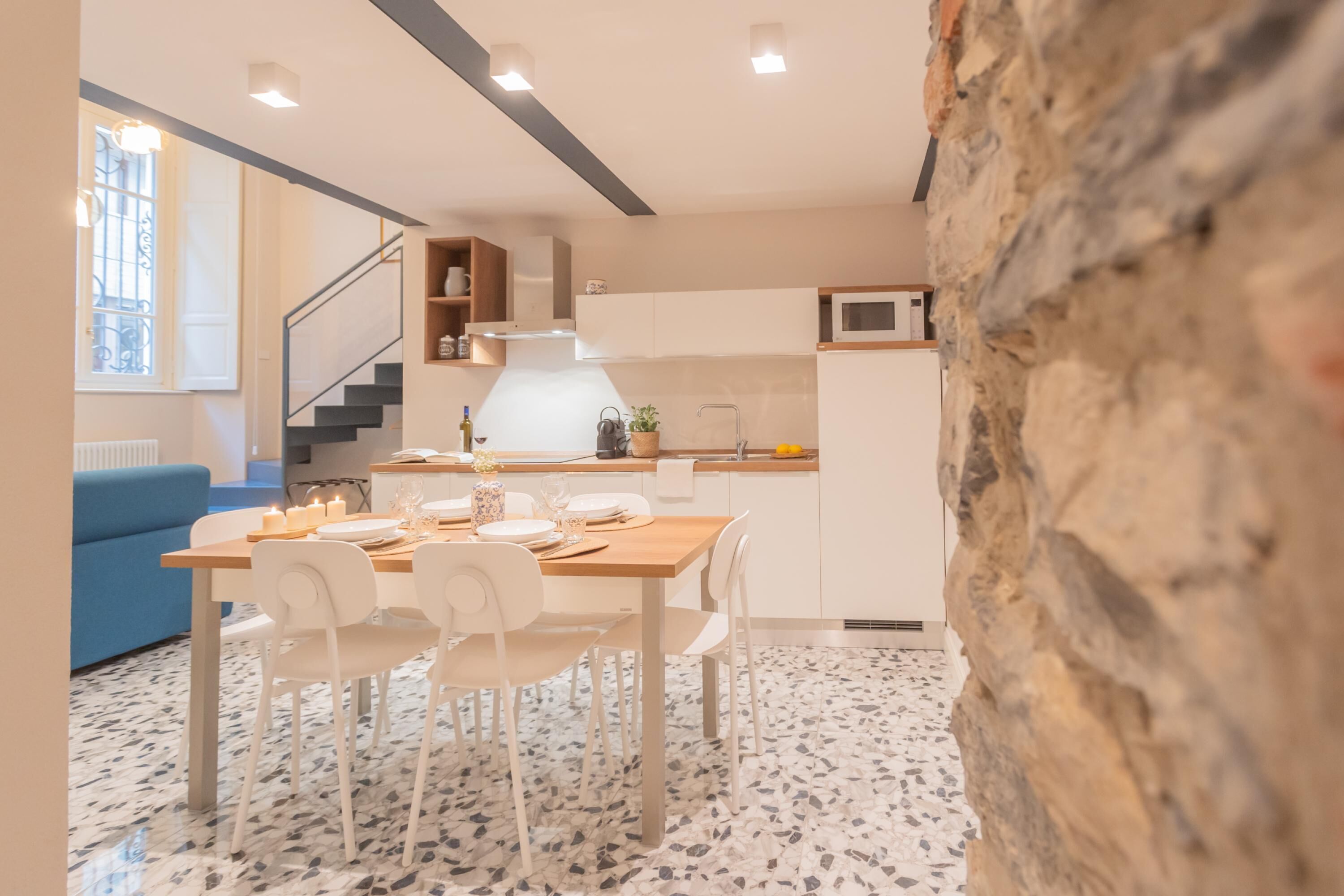 Cinque Giornate 70 Suites by Rent All Como