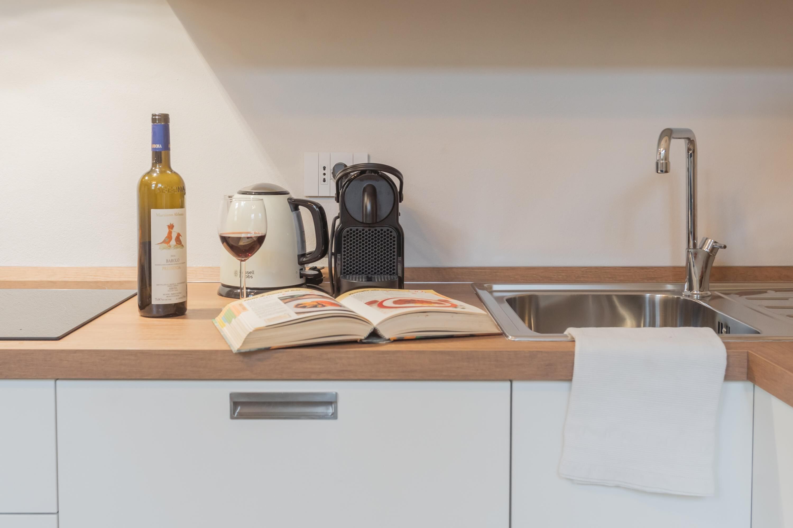 Cinque Giornate 70 Suites by Rent All Como