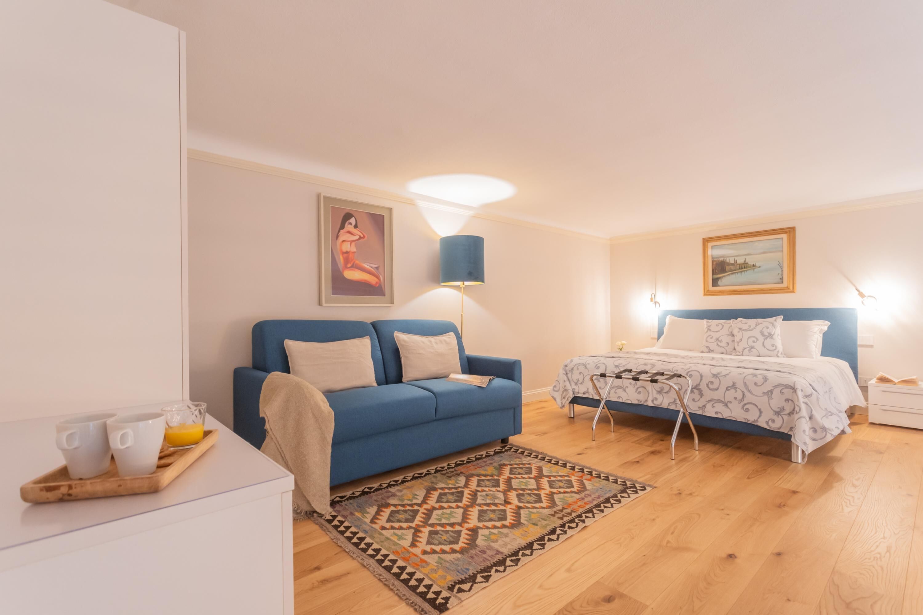 Cinque Giornate 70 Suites by Rent All Como
