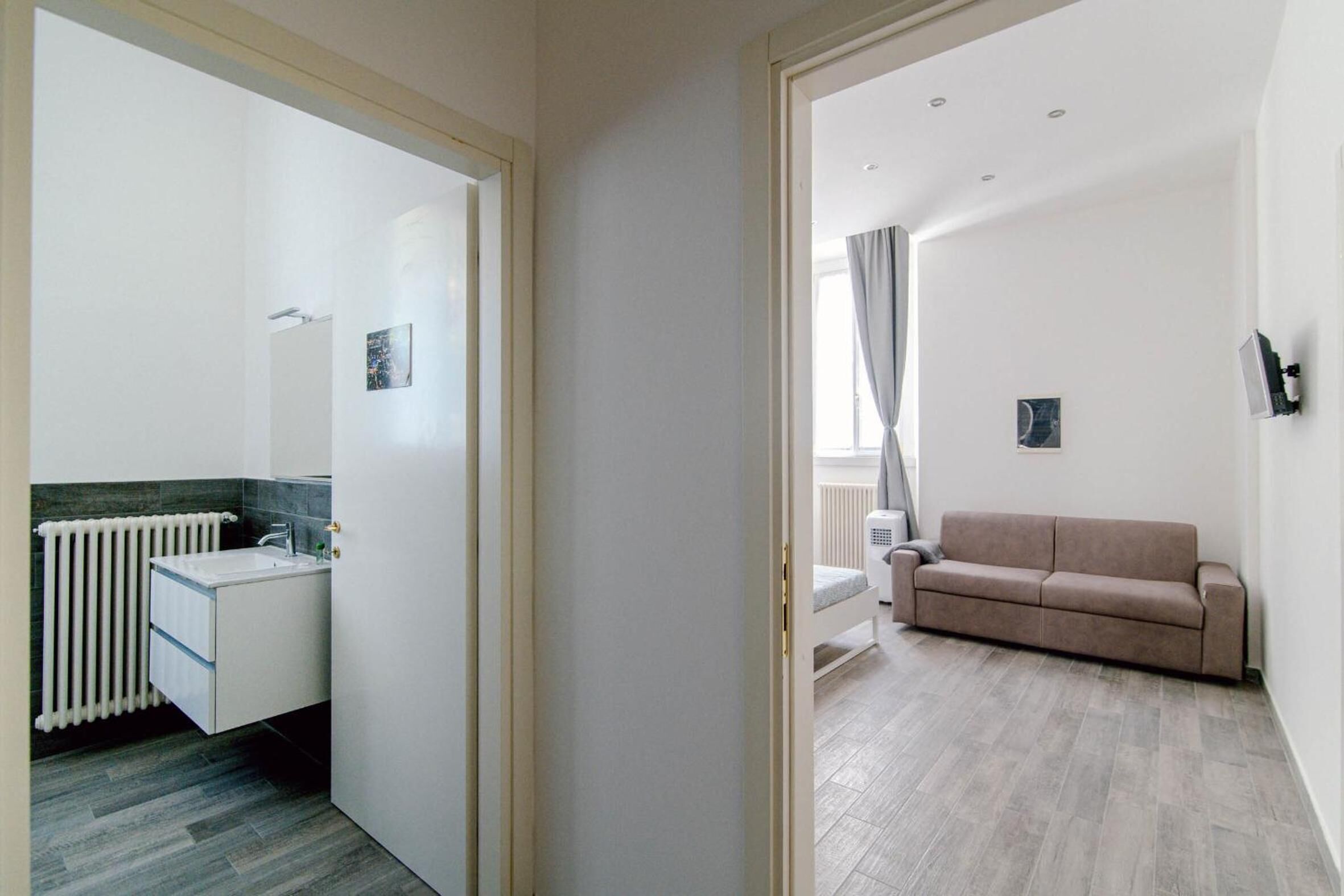 Downtown Rooms