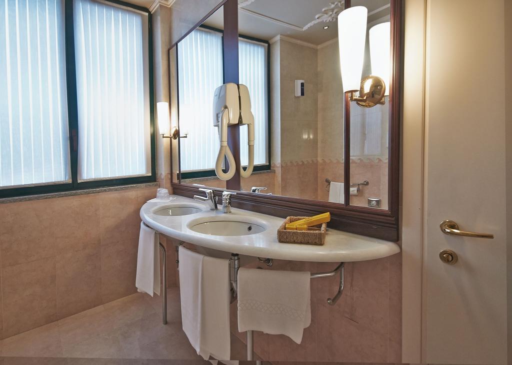 Dream Hotel Como