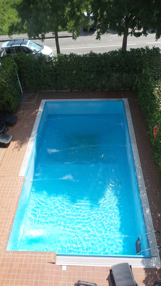 Blue Garda Apartments