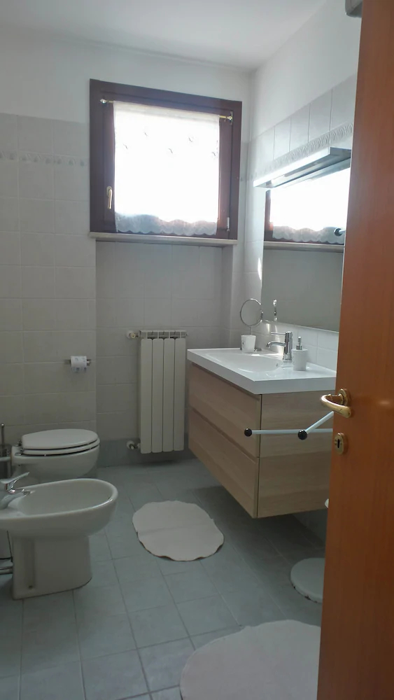 Blue Garda Apartments