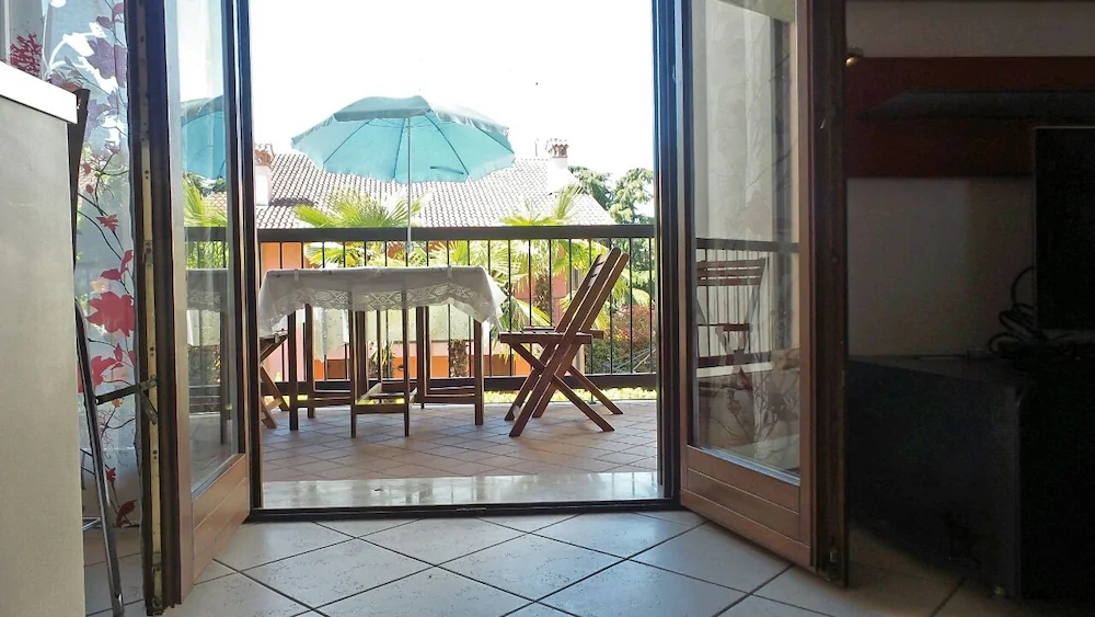 Blue Garda Apartments