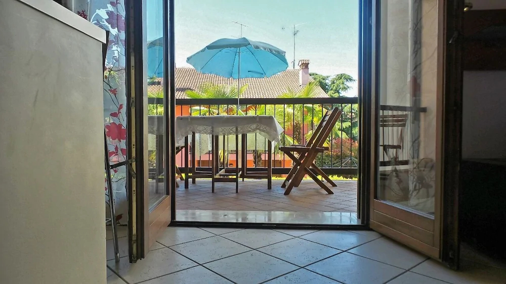 Blue Garda Apartments