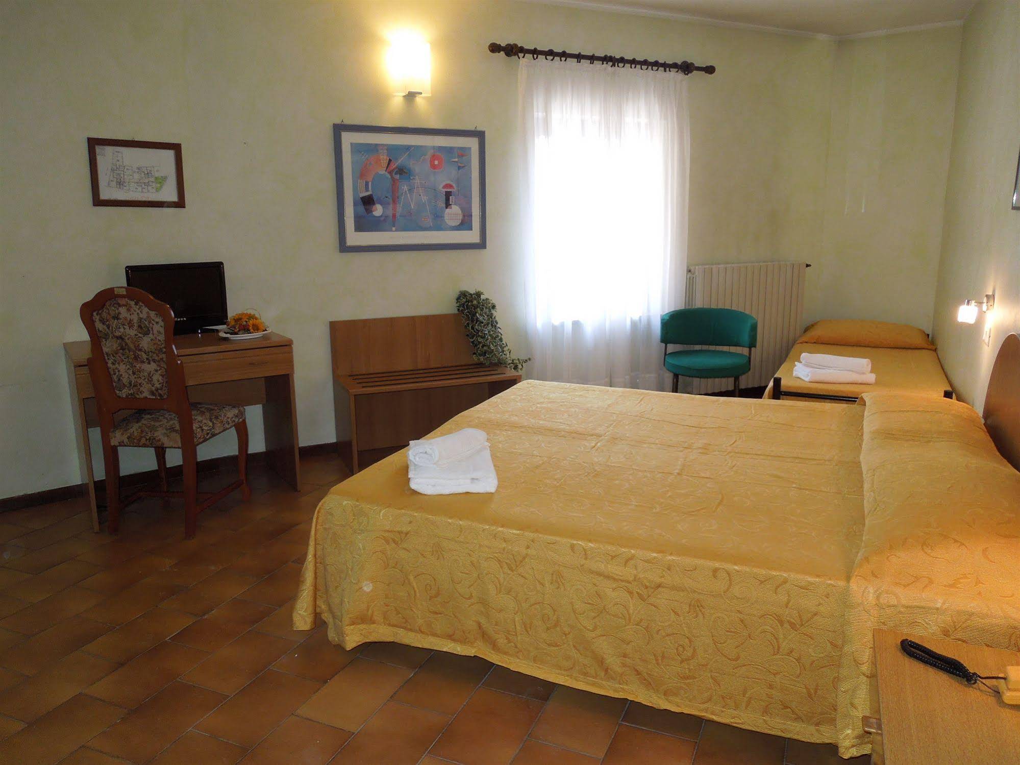 Hotel Touring Gardone Riviera