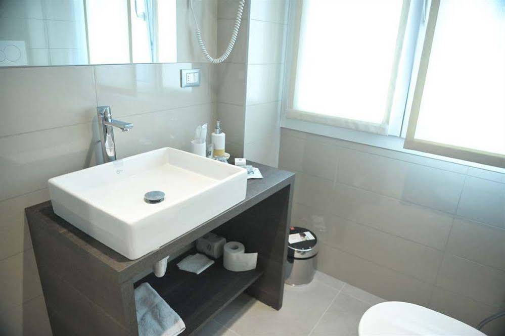 HLL Hotel Lungolago Lecco