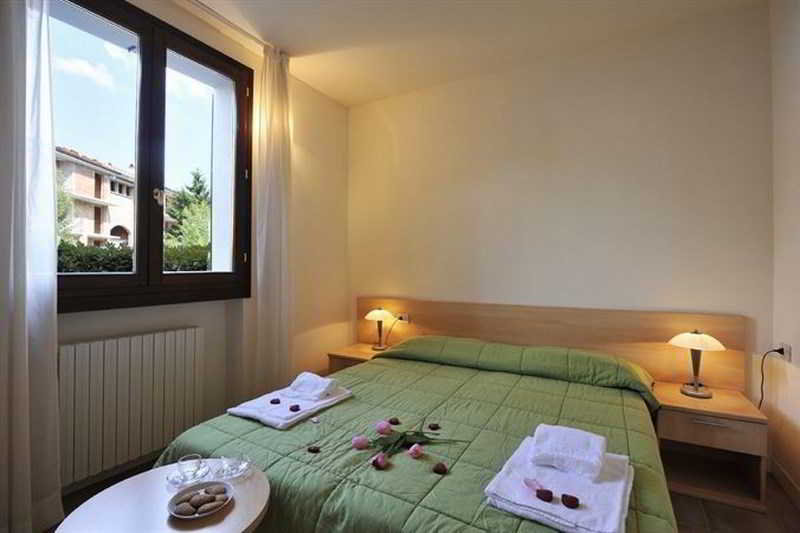 Porto Letizia Fronte Lago