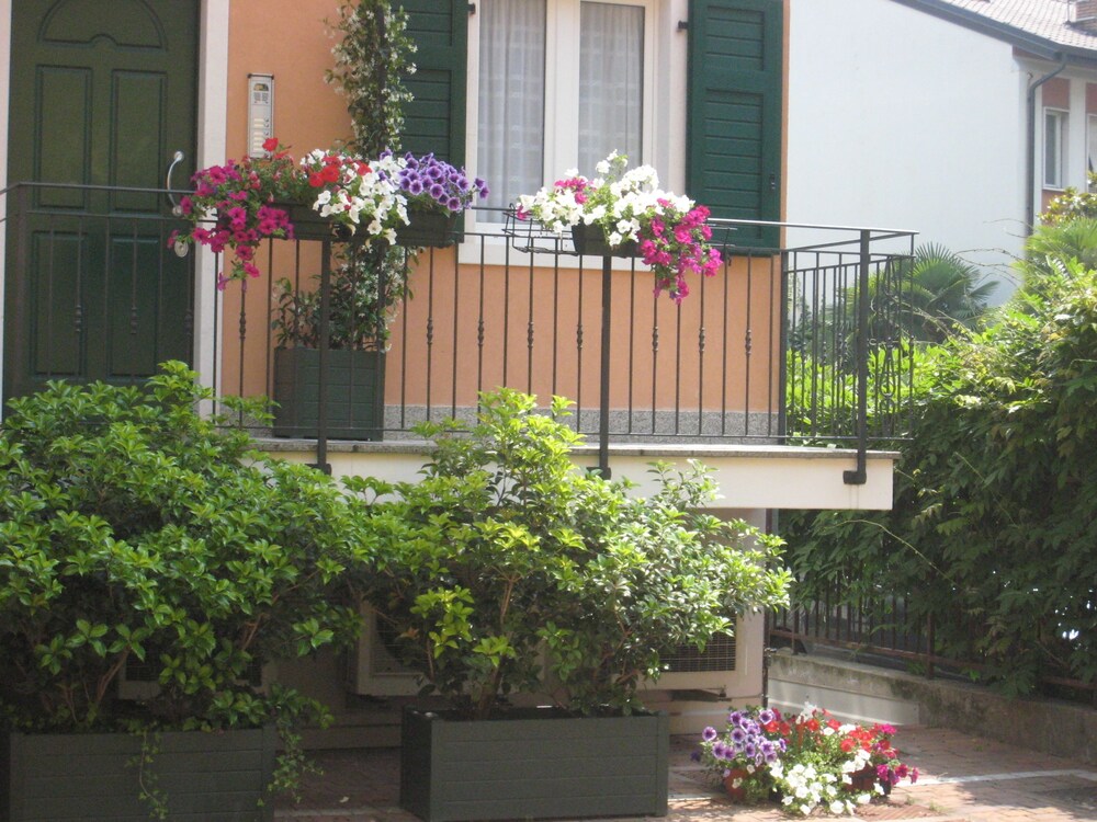 Bella Villa Apartments