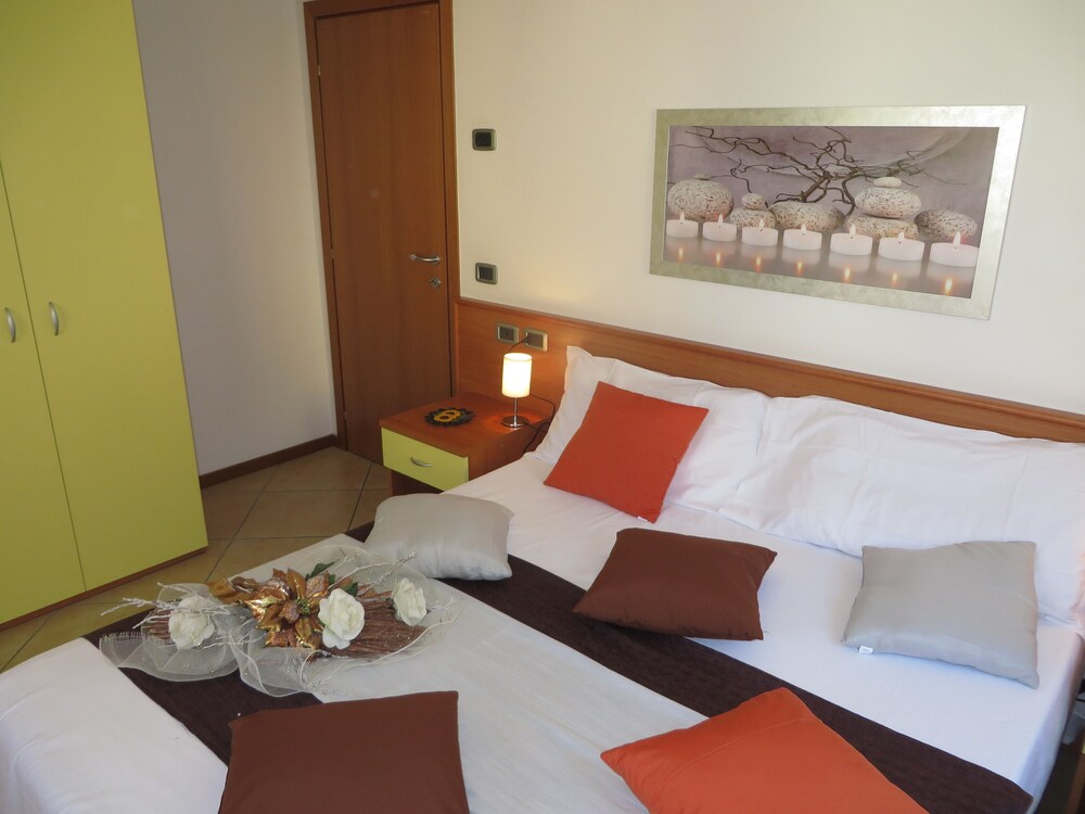 Bella Villa Apartments