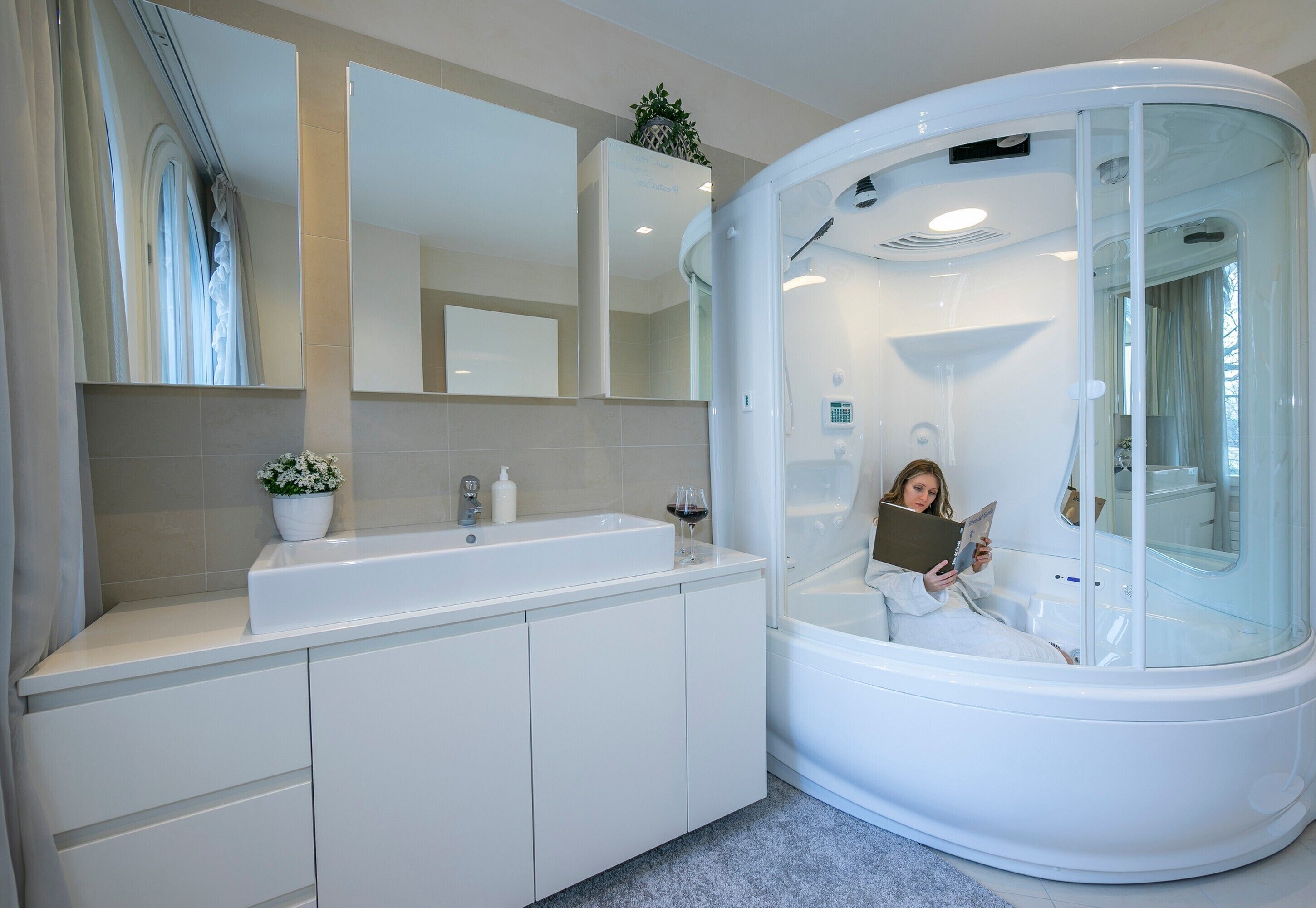Les Suites Di Sara