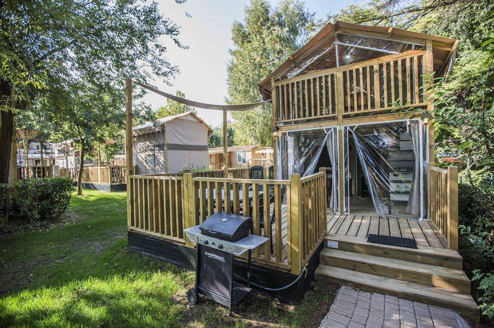 hu Altomincio Village