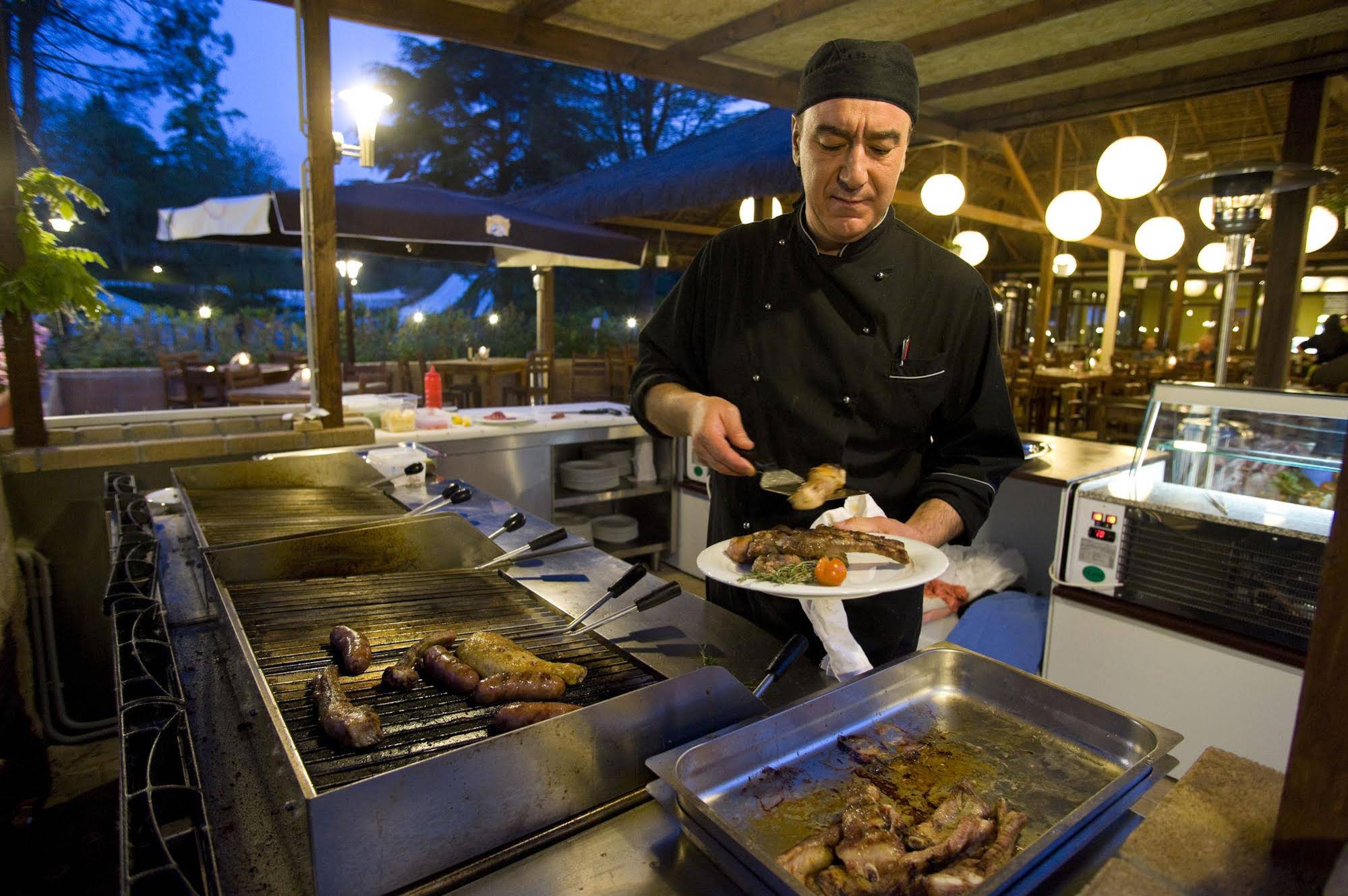 hu Altomincio Village