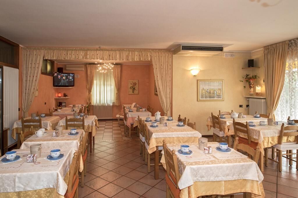 Hotel Blue Silver