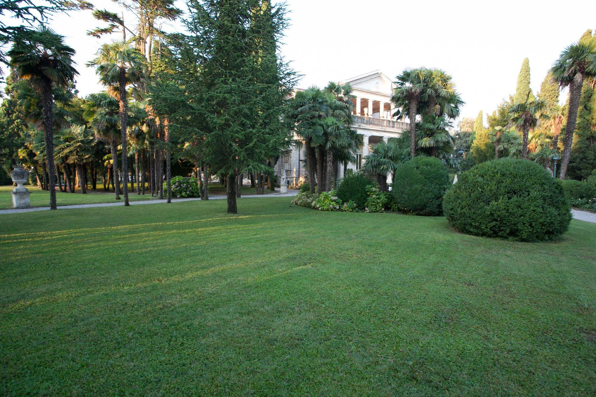 Villa Cortine Palace