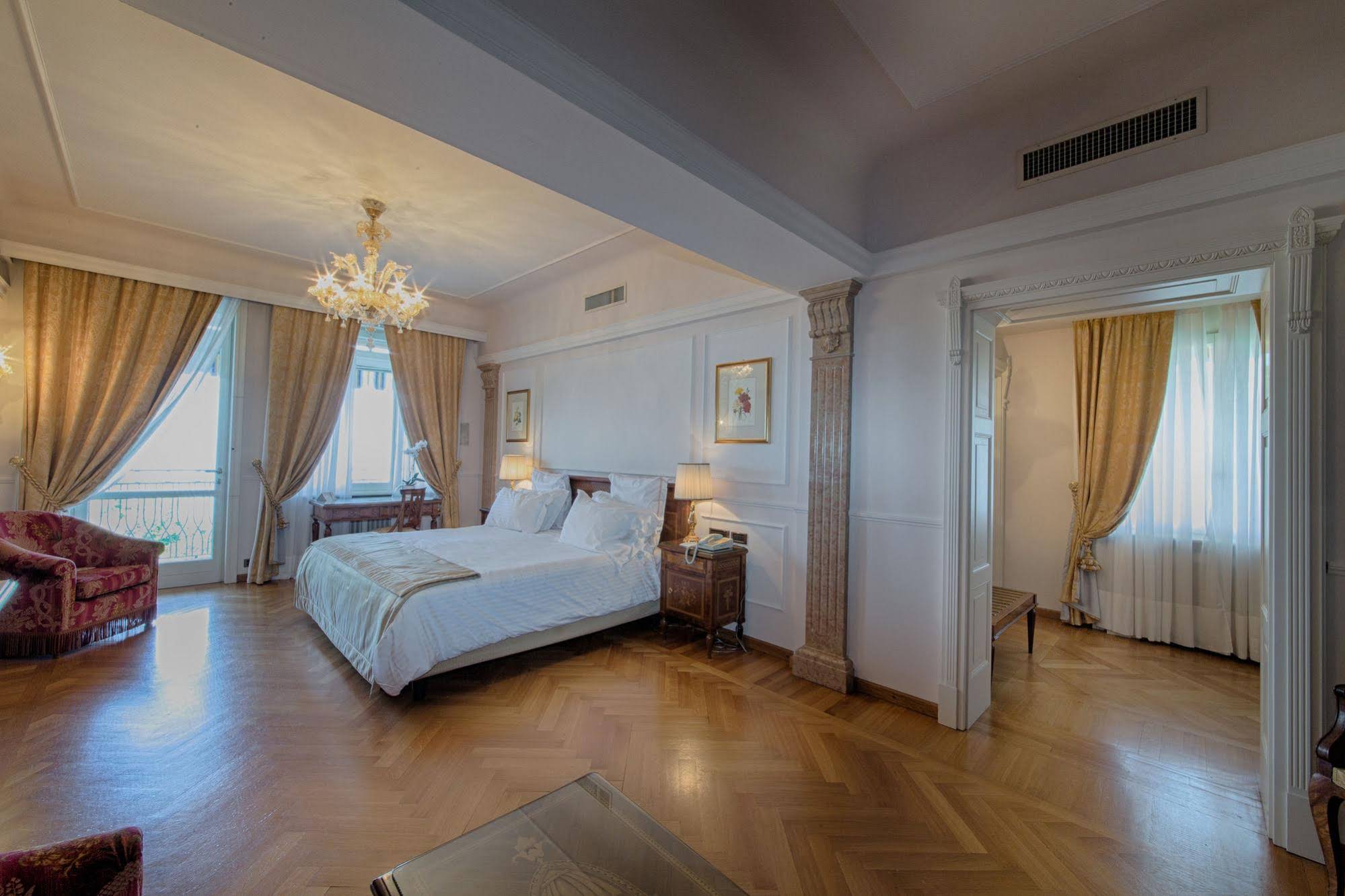 Villa Cortine Palace