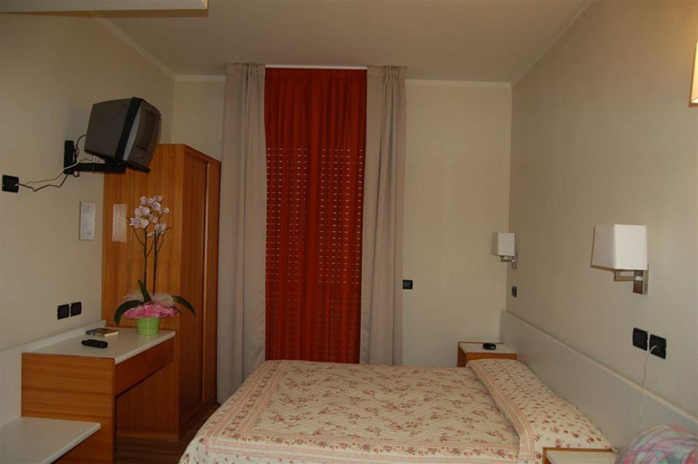 Hotel Arya