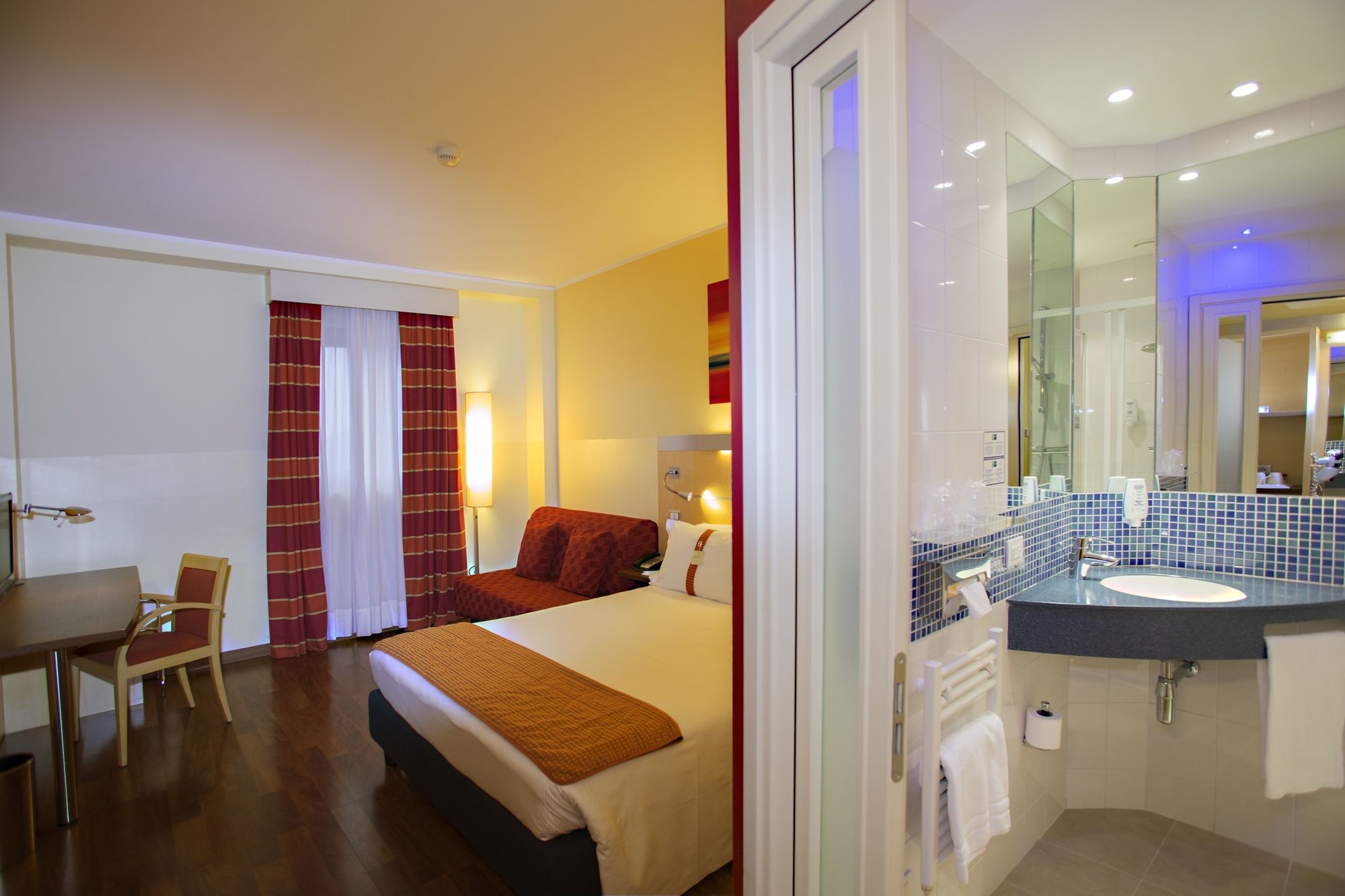 Holiday Inn Express Milan - Malpensa Airport