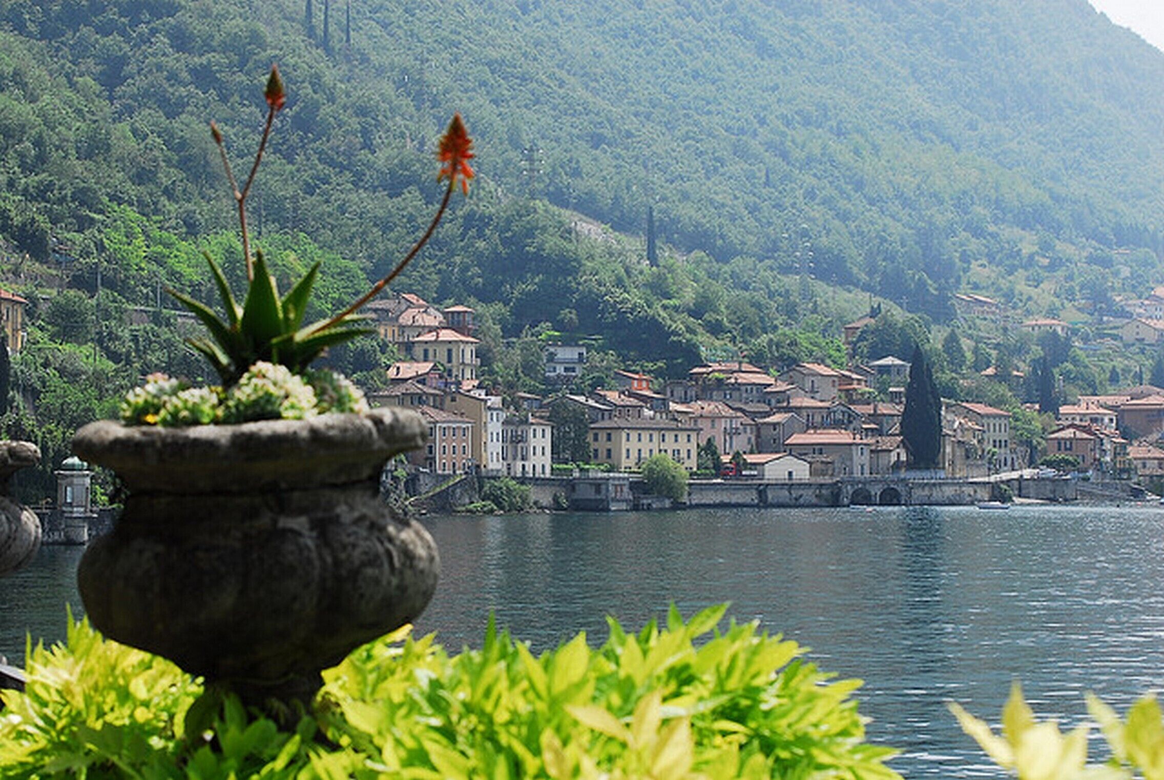 Fontana Del Lago