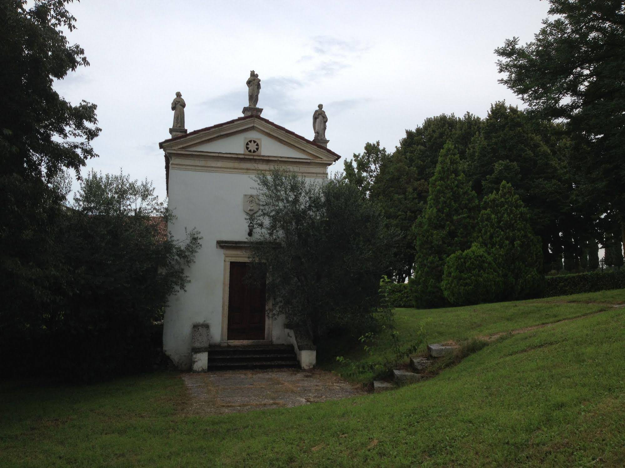 Relais Villa Gozzi B&B