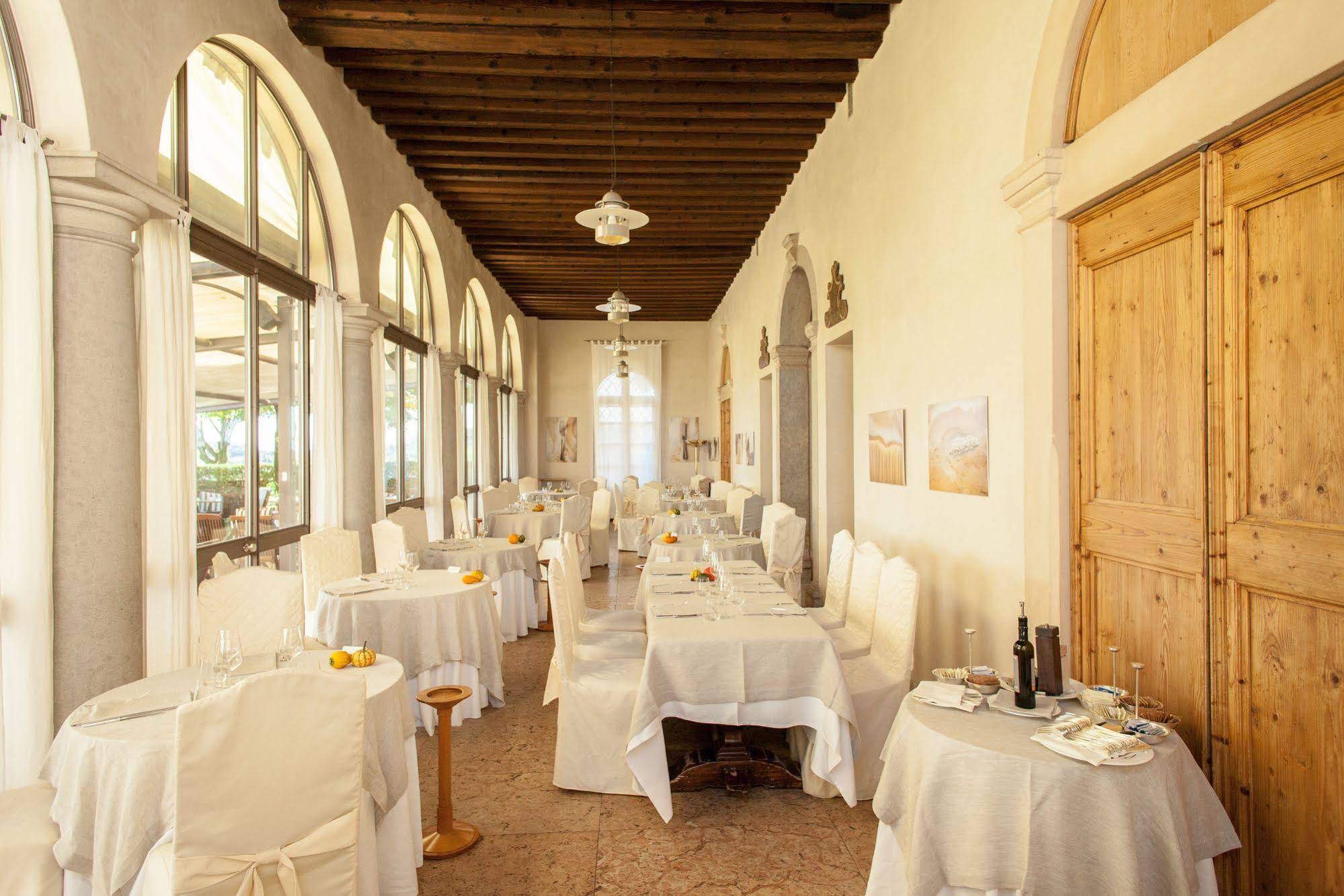 Ca' Sette Hotel