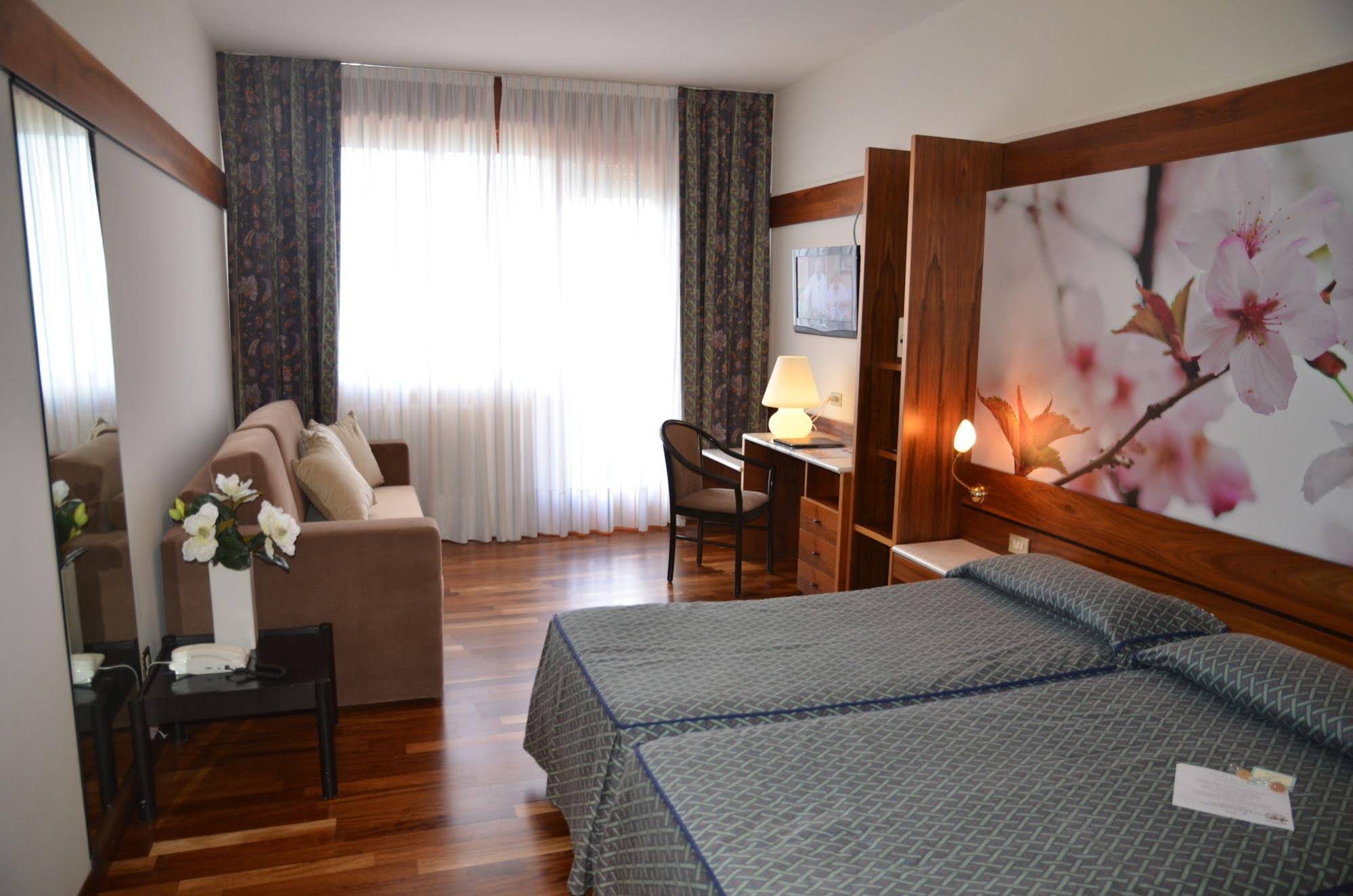 Hotel Du Lac