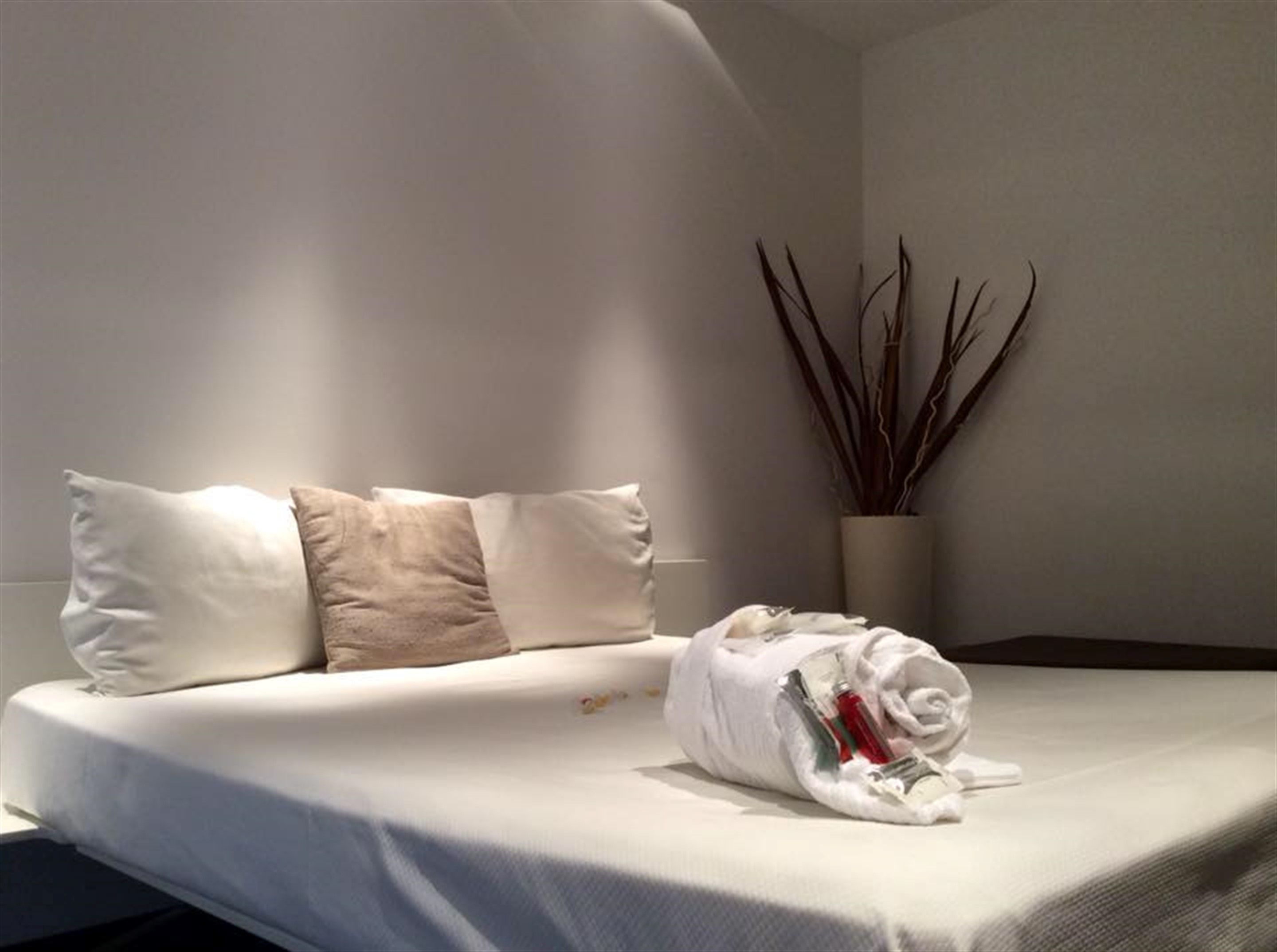 15.92 Hotel