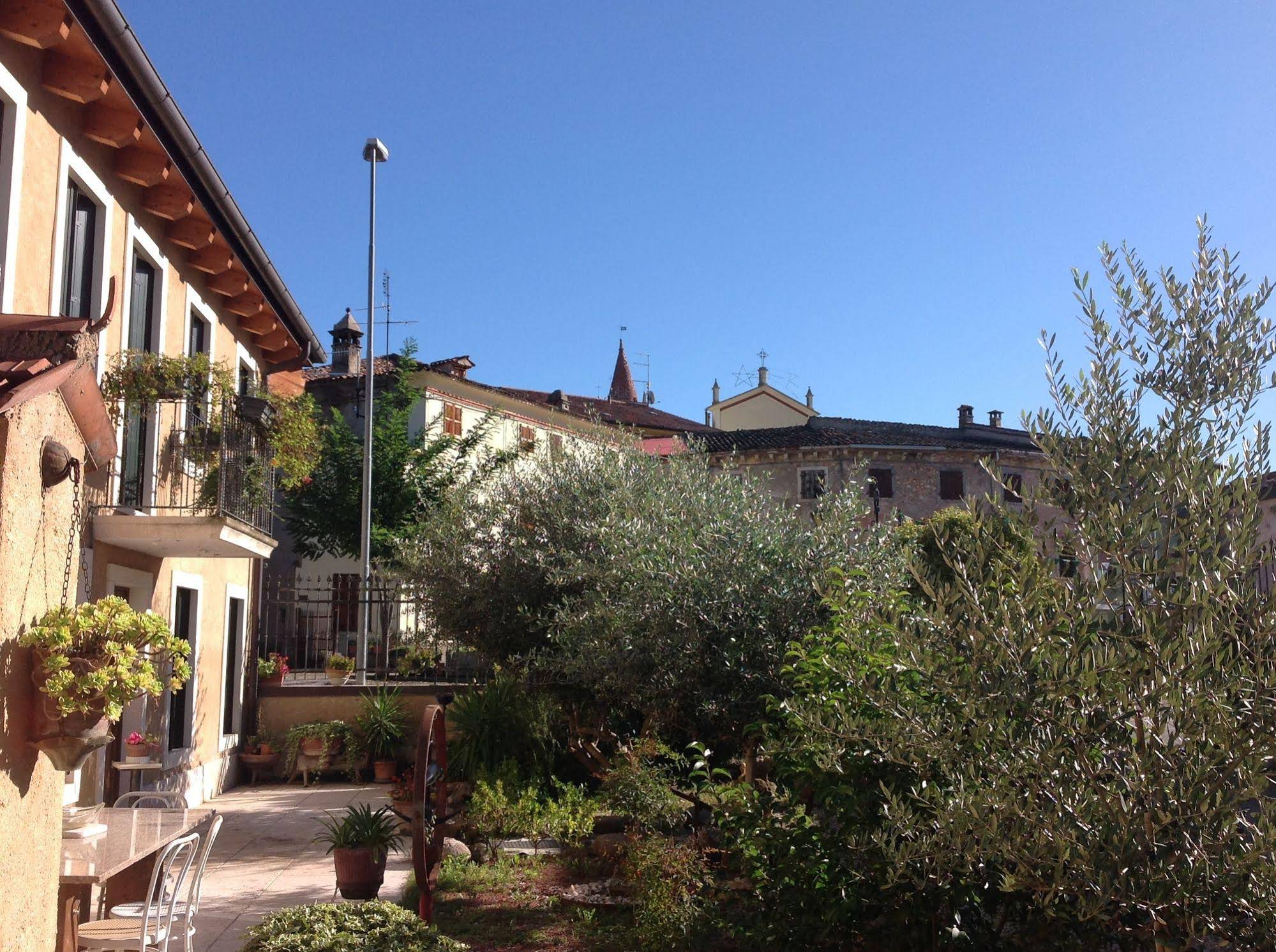 Corte Degli Olivi