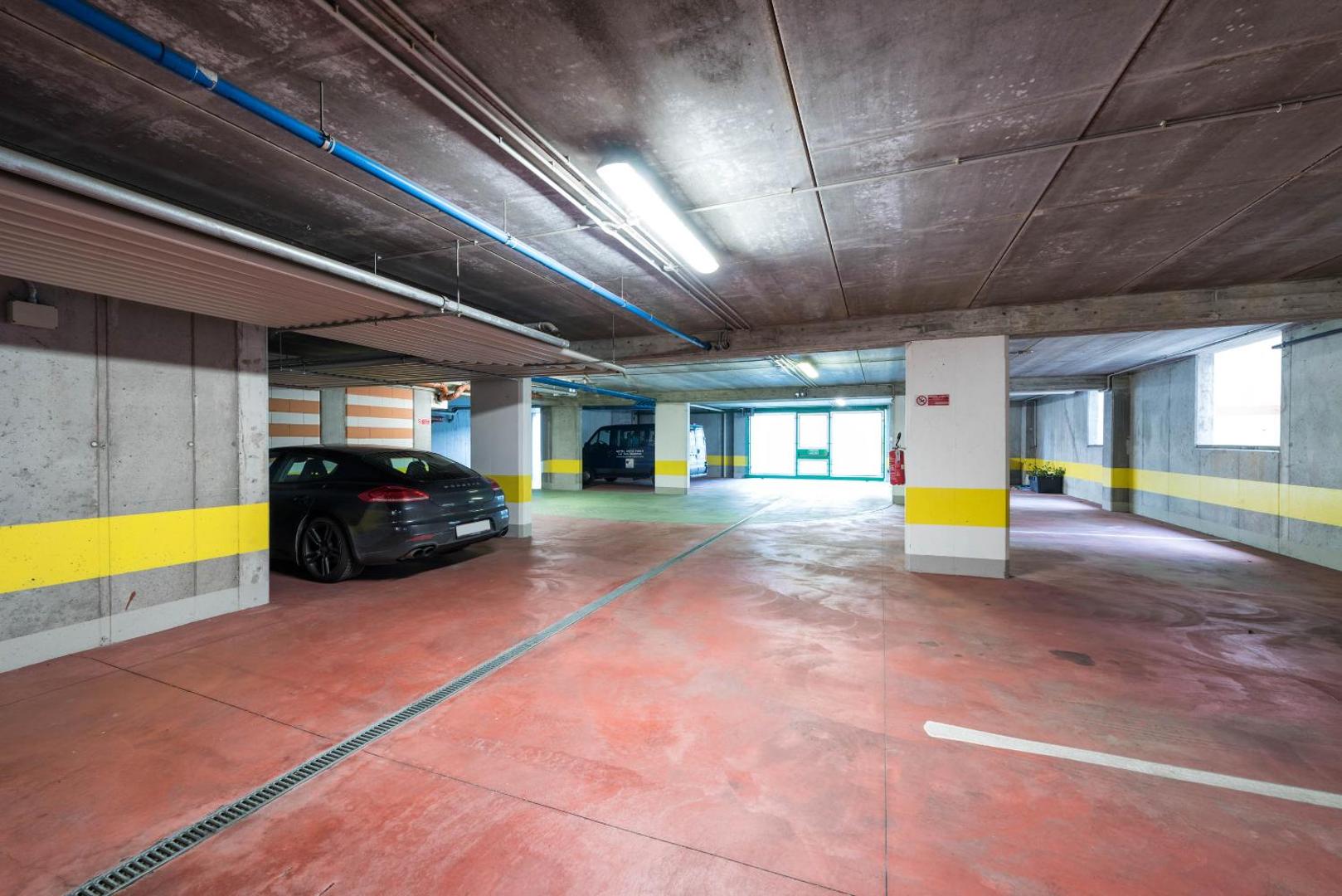 West Point Airport Hotel