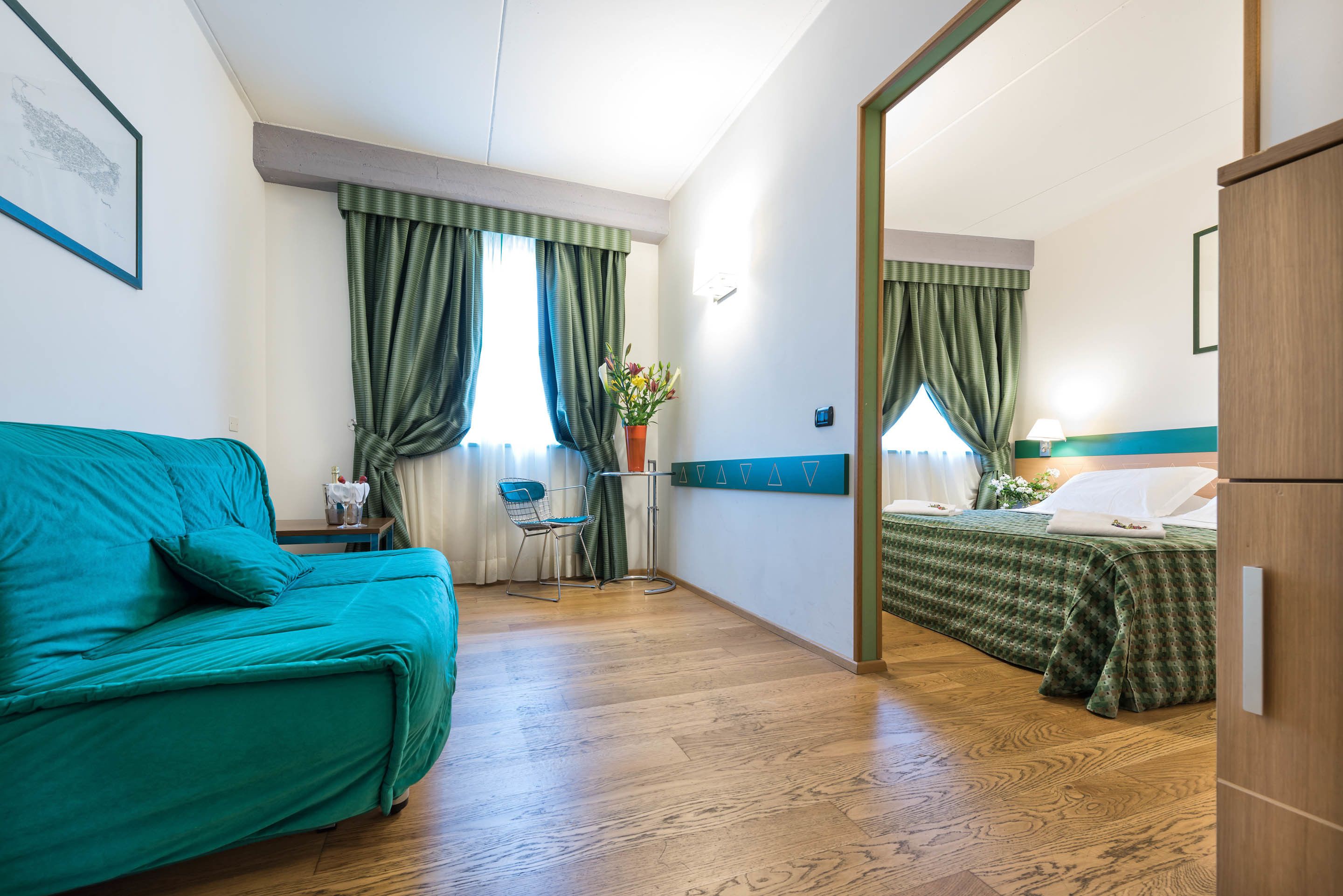 West Point Airport Hotel