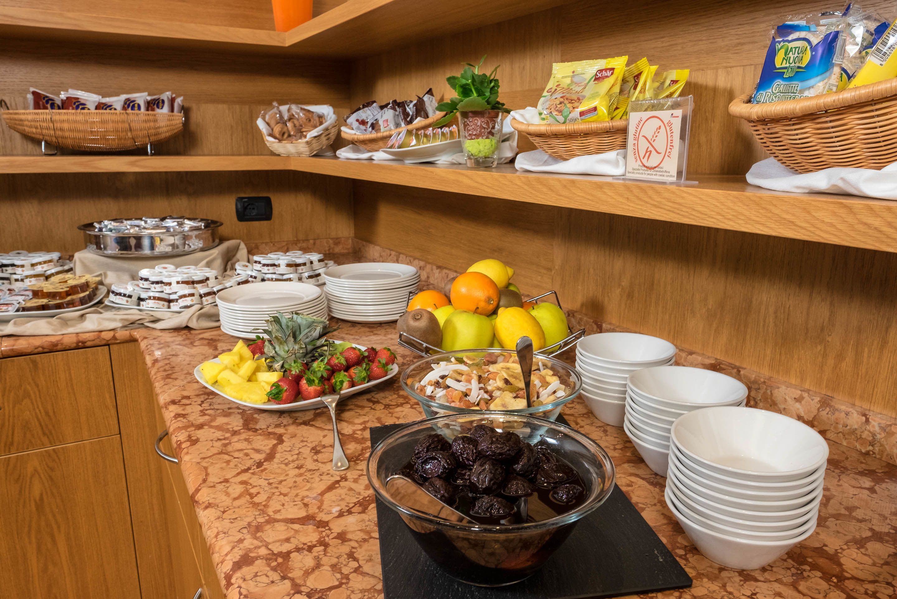 West Point Airport Hotel