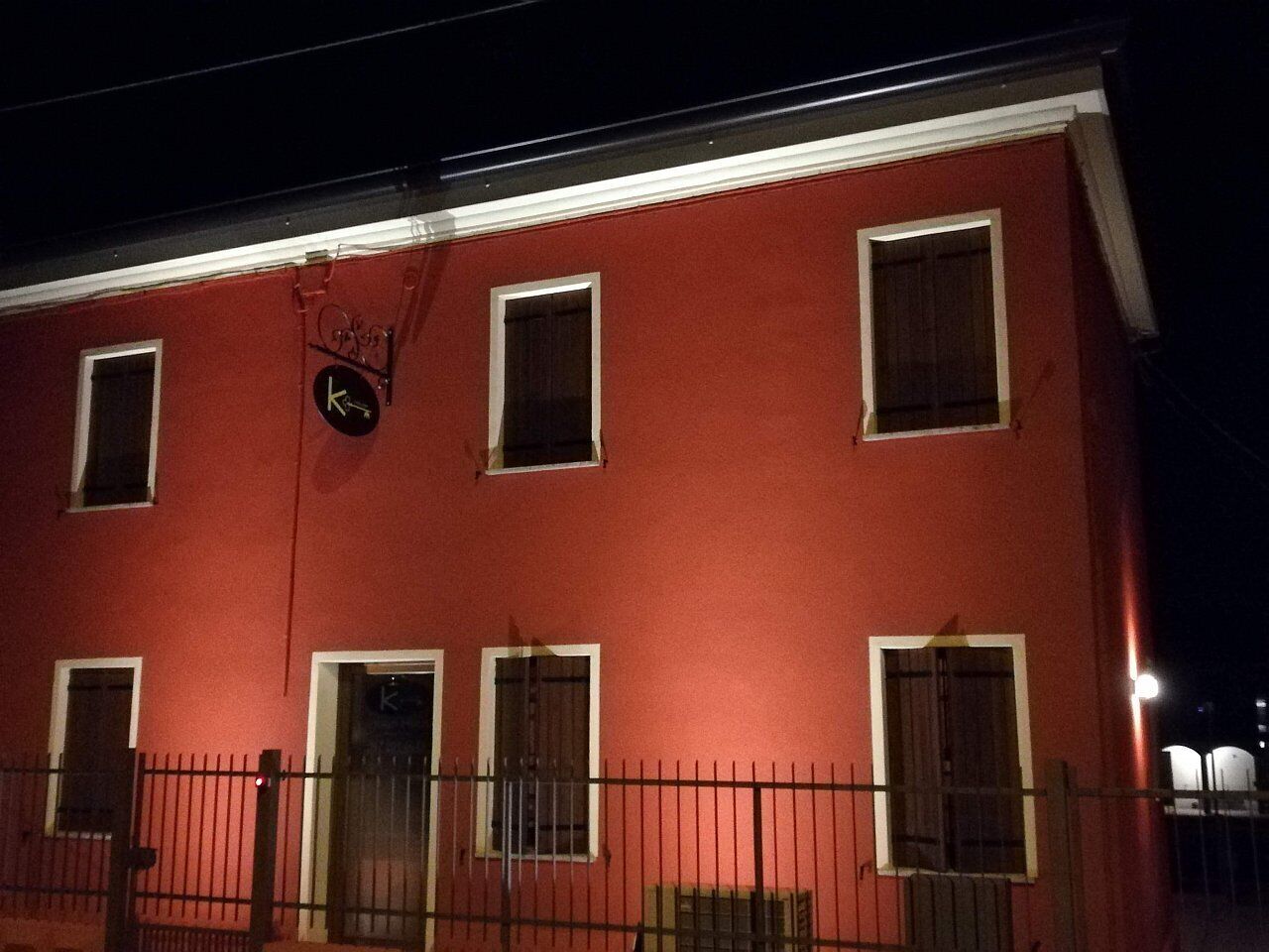 Karingo House