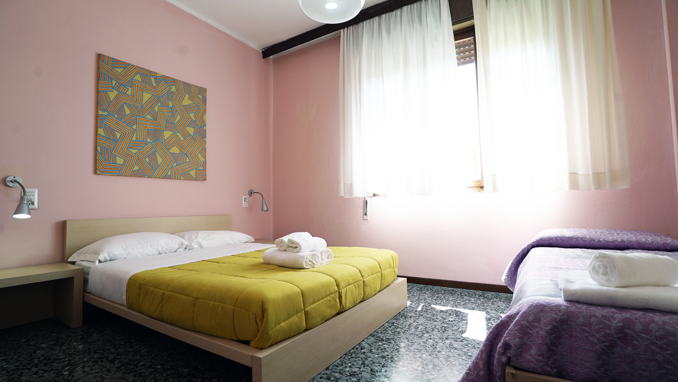 Hotel & Hostel Colombo For Backpackers