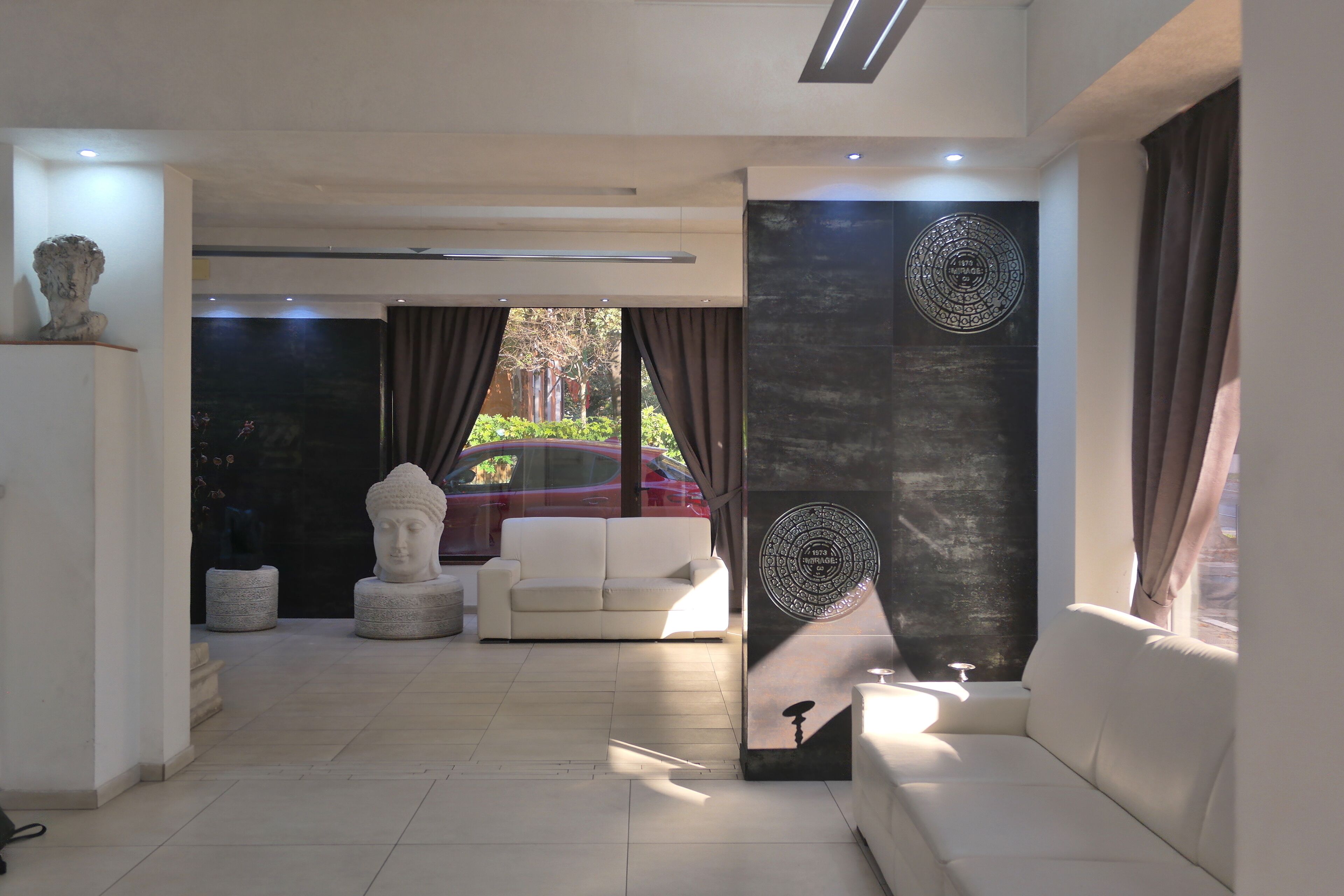 City of Art Venice LLoyd