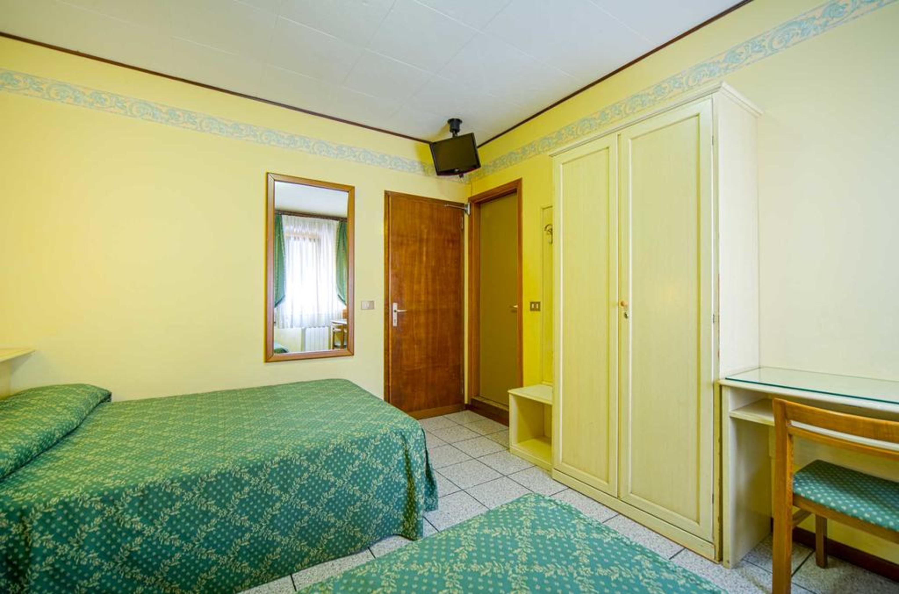 Camelia Rooms
