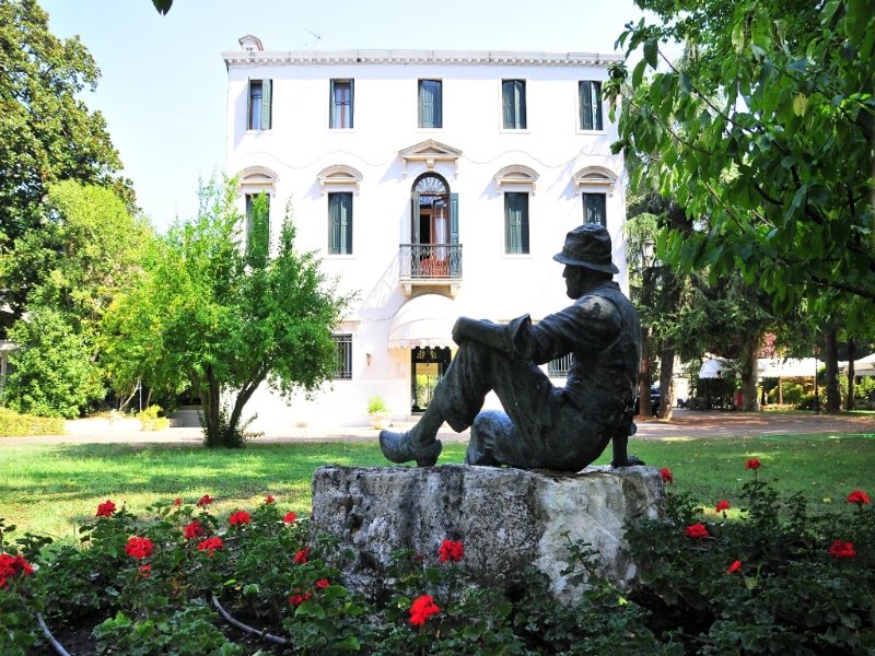 Villa Giustinian