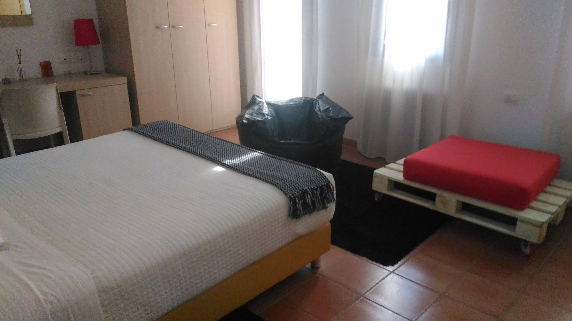 Residenza Cartiera 243