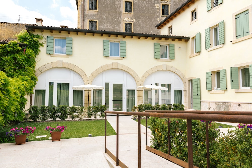 Hotel Villa Moron